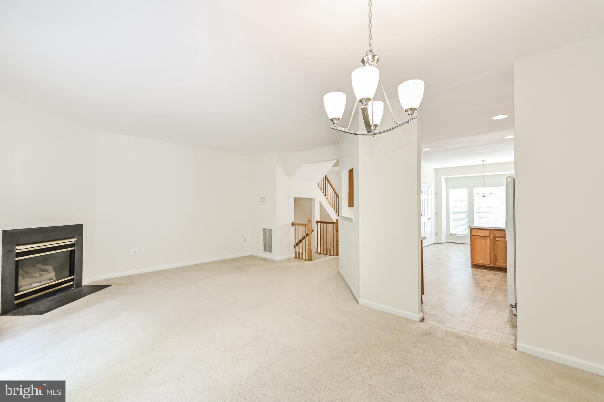 KENWOOD TOWNES - Residential Lease