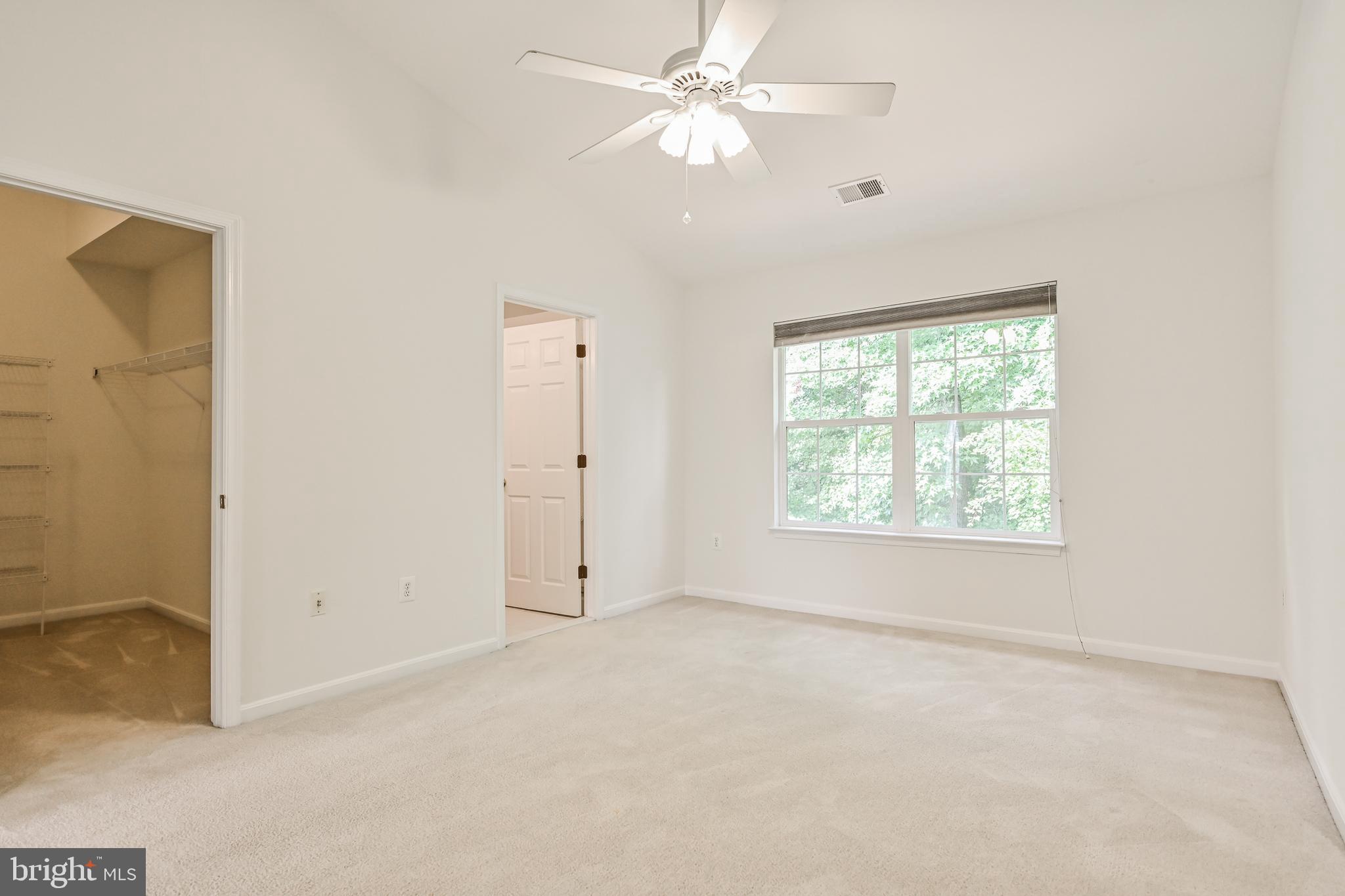 KENWOOD TOWNES - Residential Lease