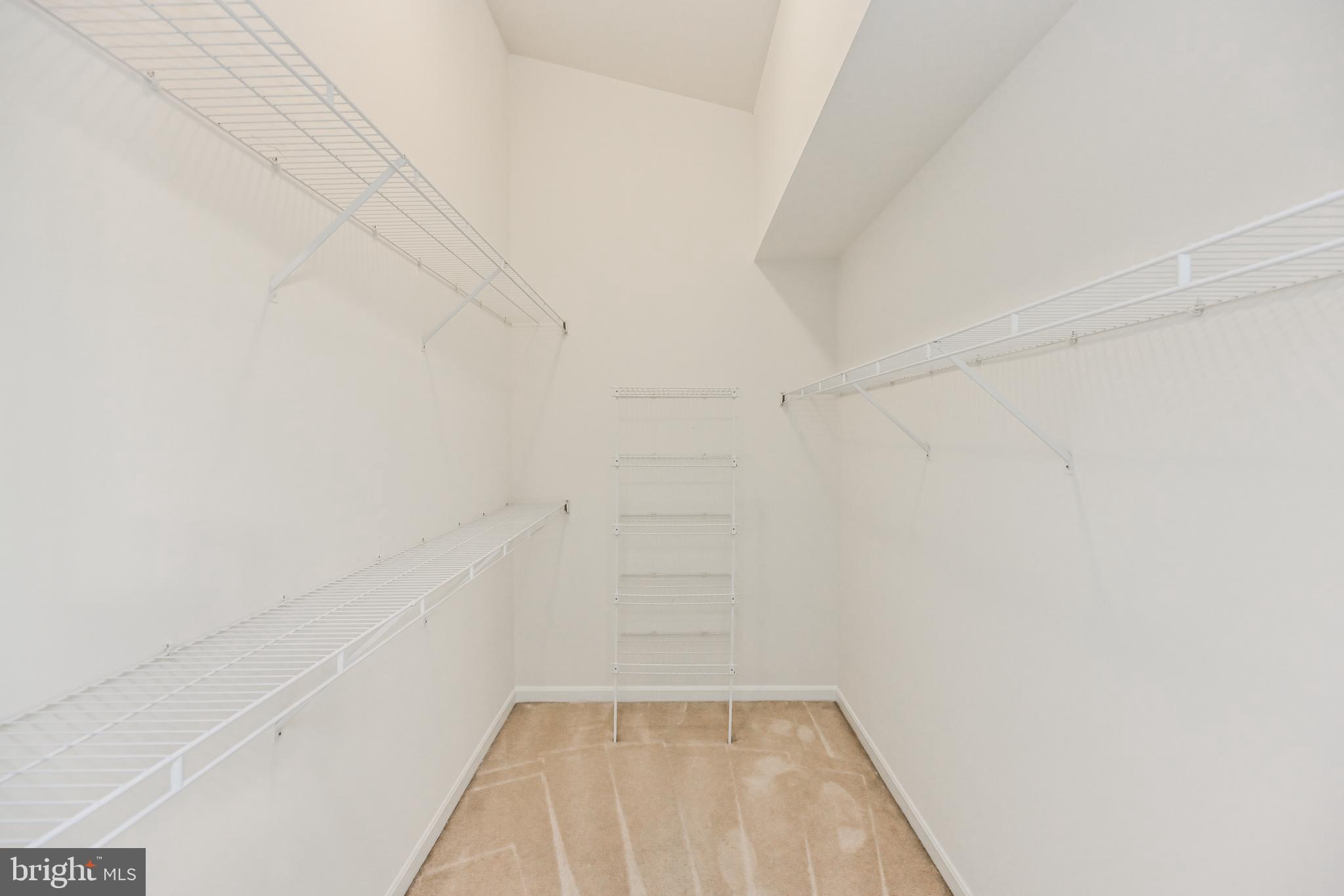 KENWOOD TOWNES - Residential Lease