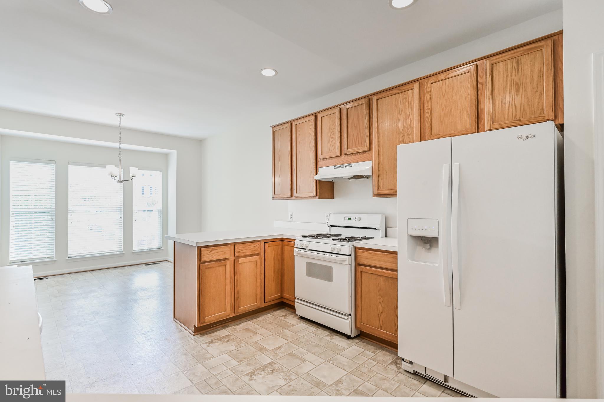 KENWOOD TOWNES - Residential Lease