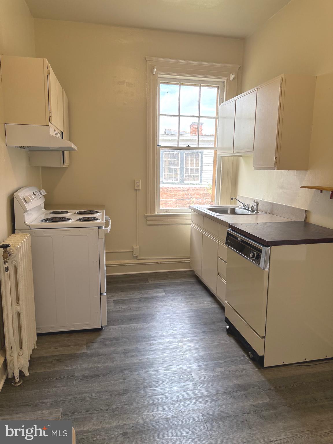 HEFLIN APARTMENTS - Residential Lease