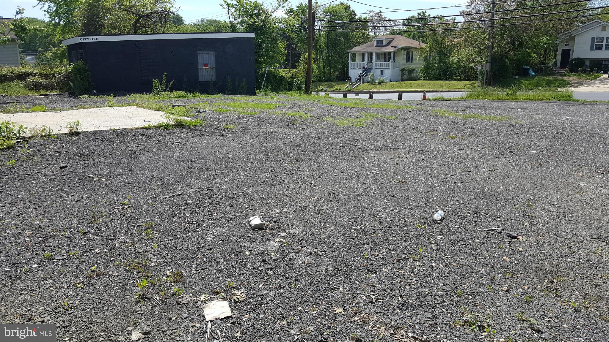 REDUCED AGAIN! Great lot for small builder or buyer wanting to build. Close in locale minutes from DC, RT 295 , shopping, public transportation and more. Level lot with utilities in close proximity. Build your dream home to your specifications.Vacant building may need to be razed. Imperative you check with Pr. Geo. Co. agencies for detail on building on your lot as 1st step!