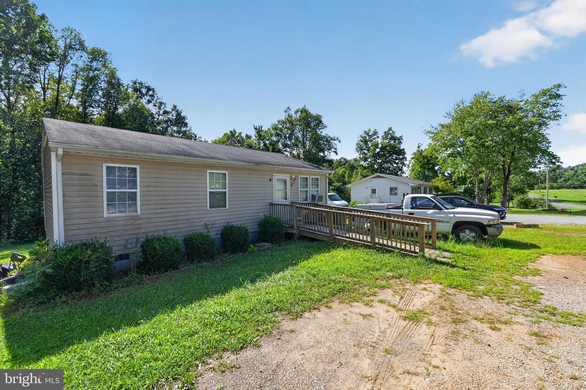 1343 PITTSVILLE ROAD
