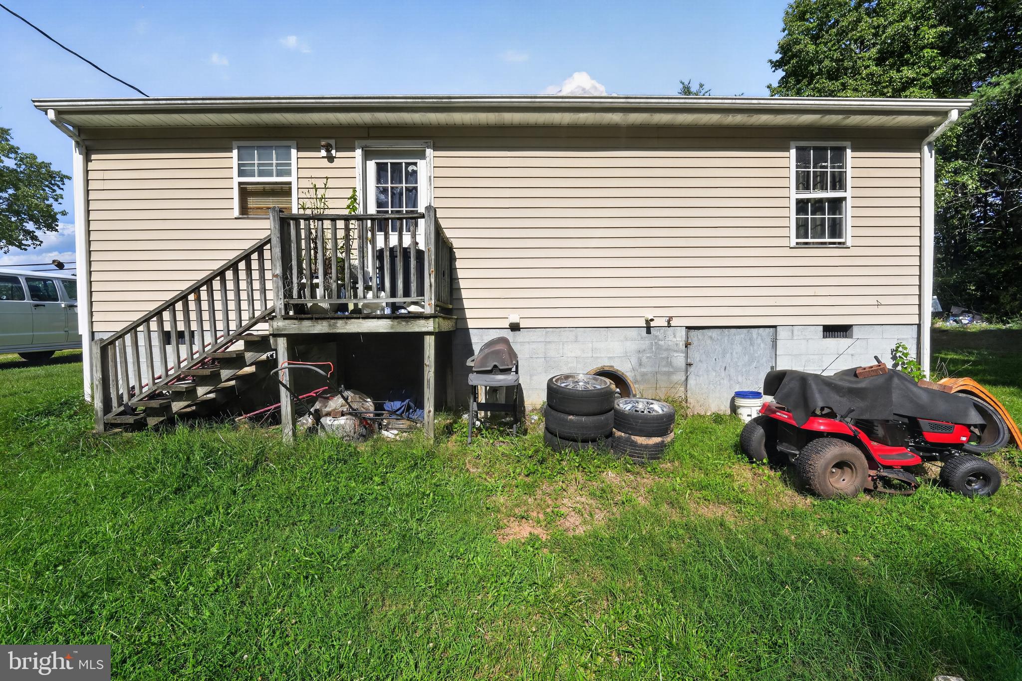 1343 PITTSVILLE ROAD