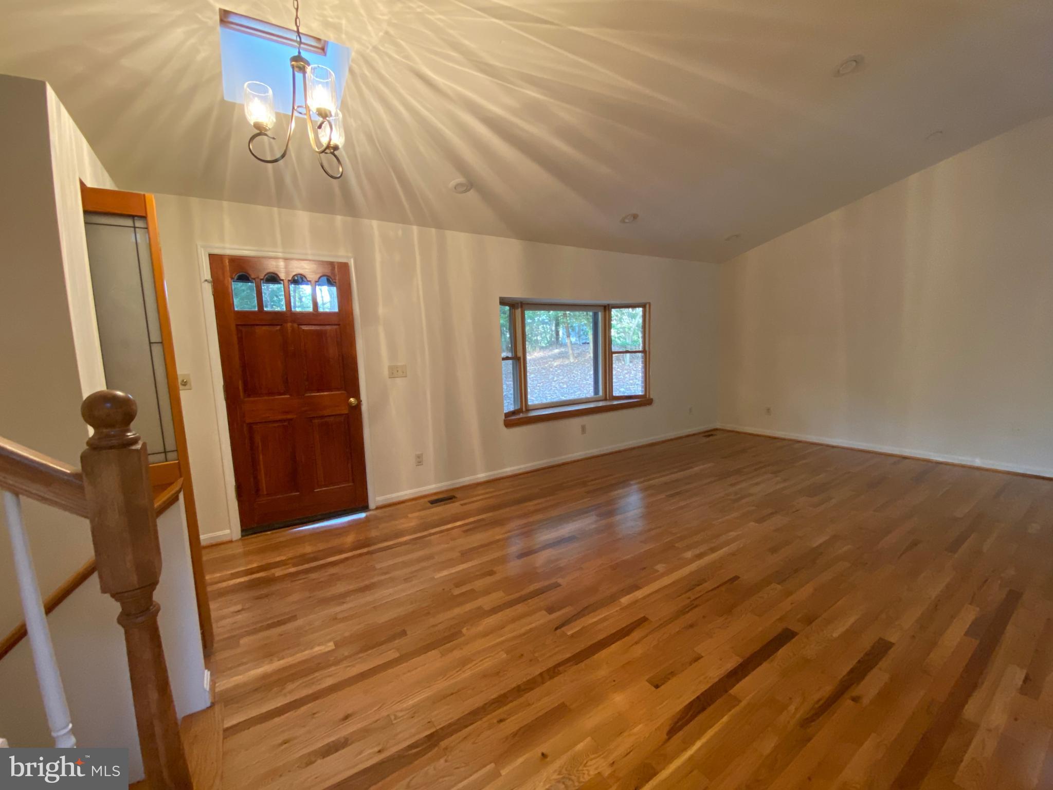 PRESIDENTIAL LAKES - Residential Lease