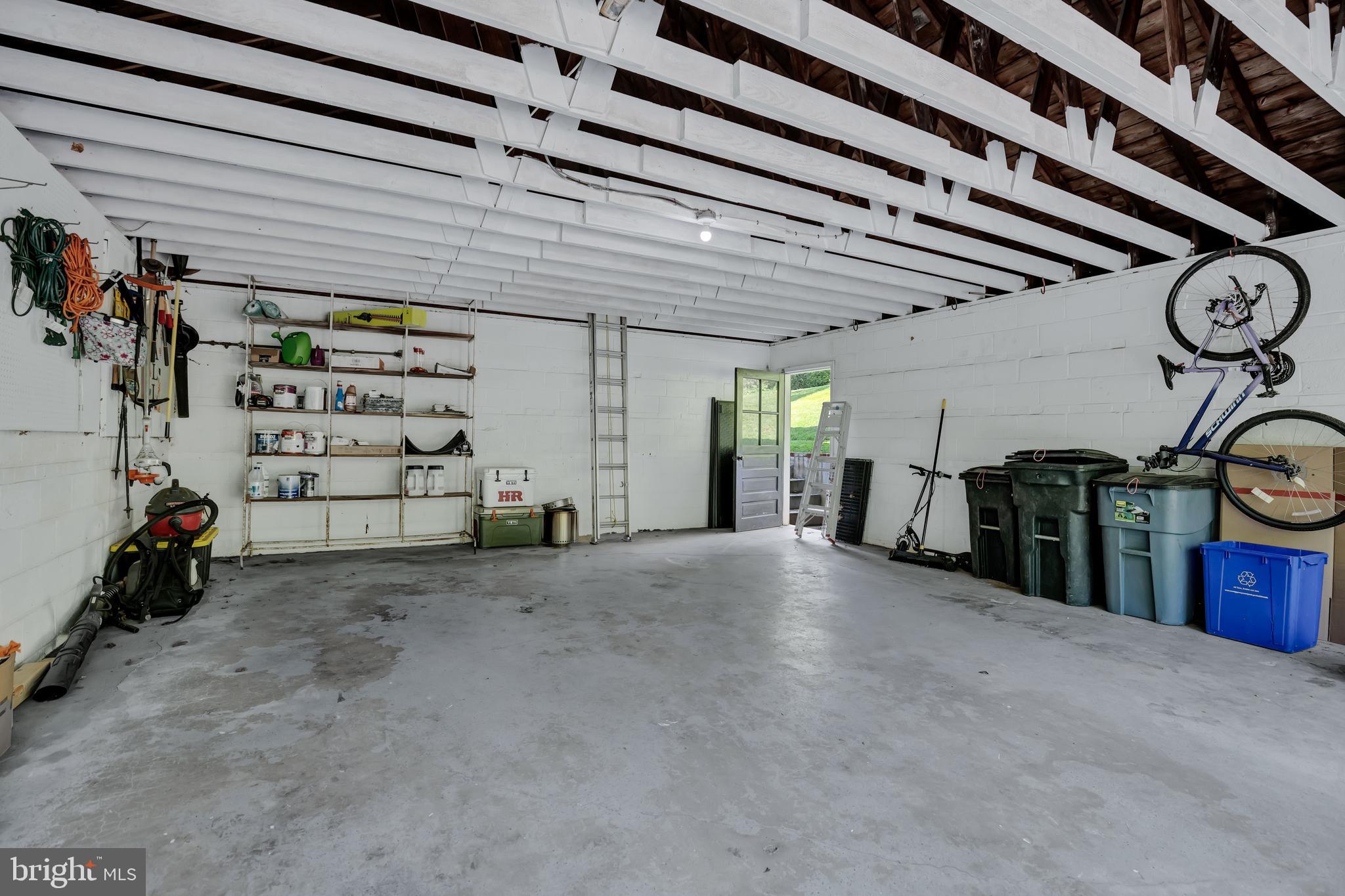 ROCK CREEK HILLS - Residential