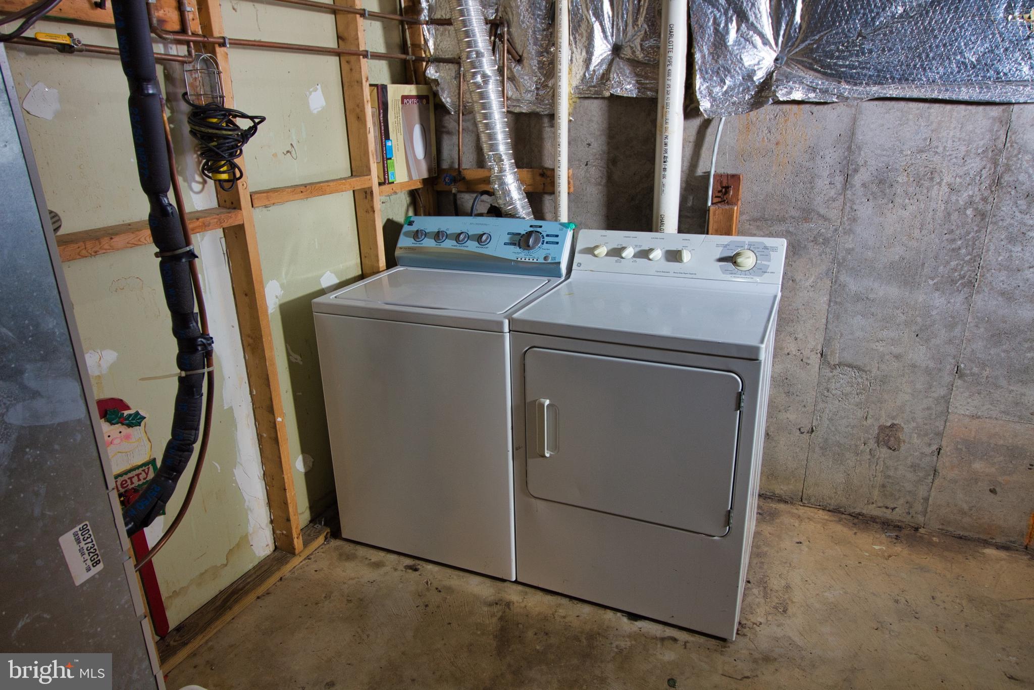 KINGSTOWNE - Residential Lease