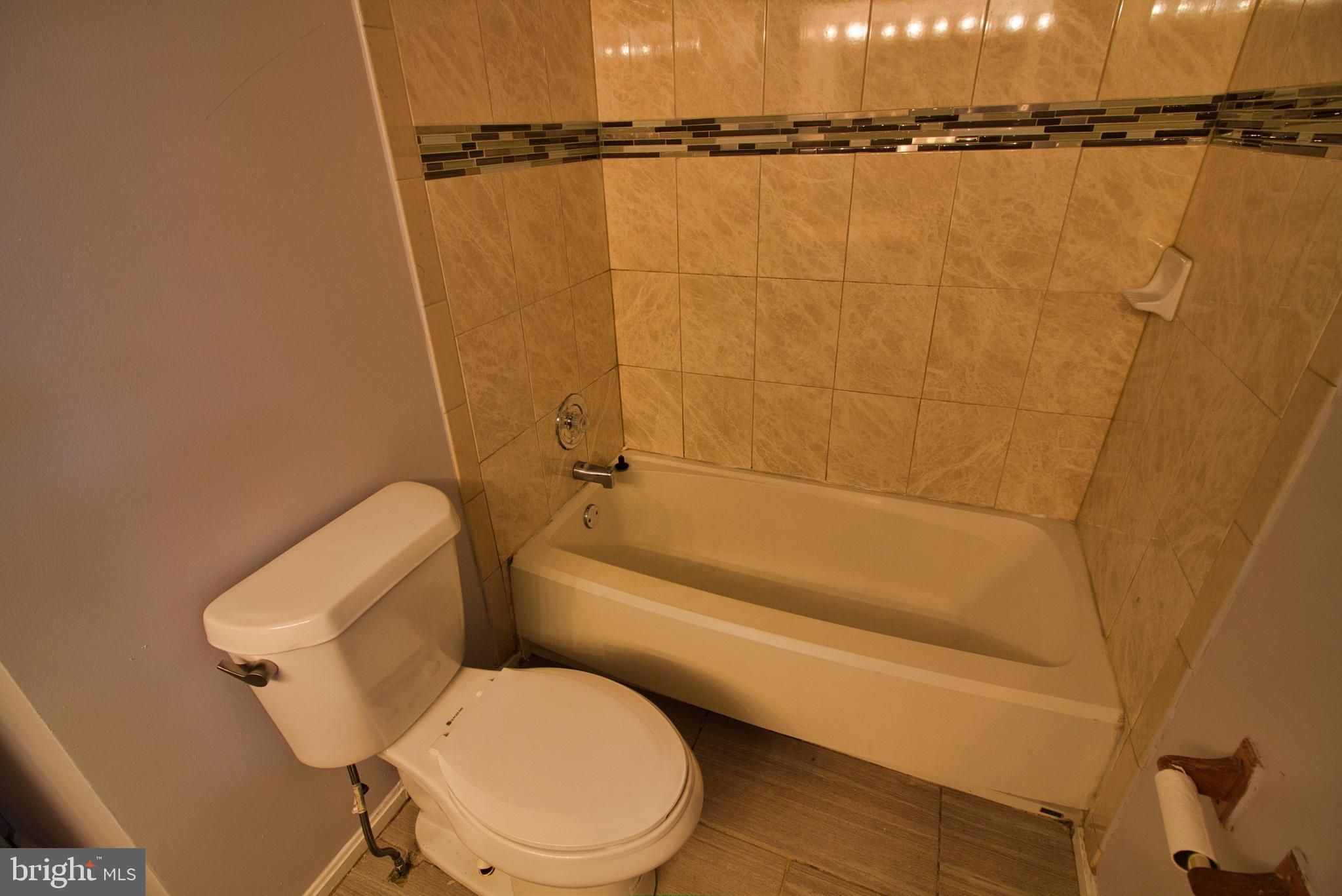 KINGSTOWNE - Residential Lease