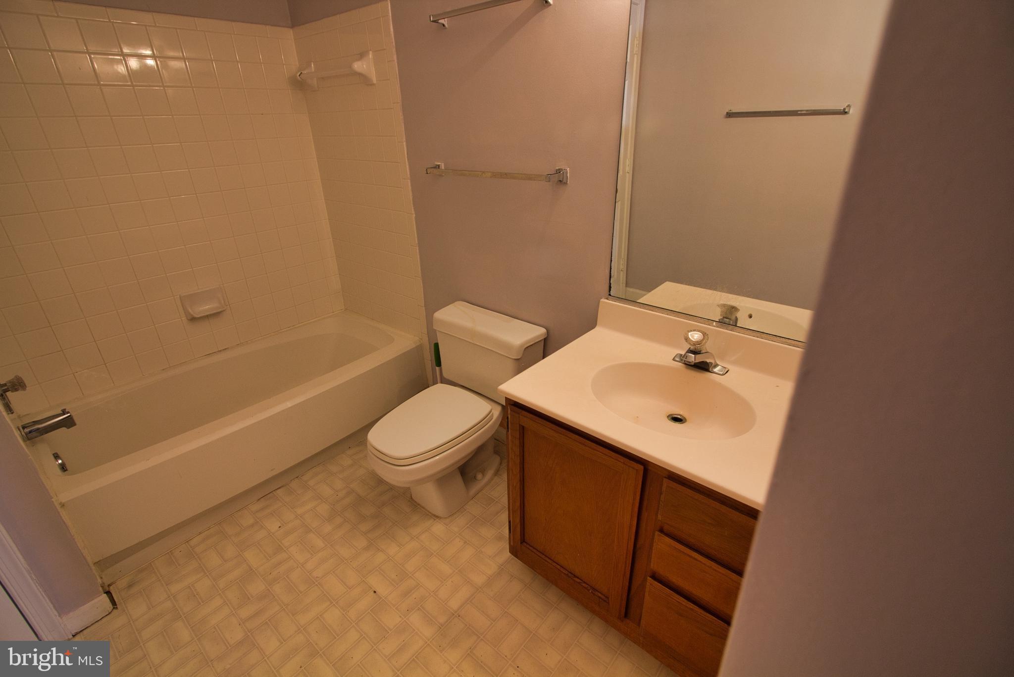 KINGSTOWNE - Residential Lease