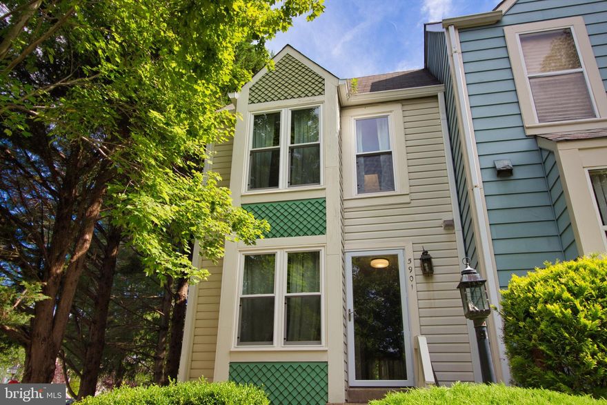 End unit available immediately! Beautiful hardwood floors on main and bedroom levels! Large primary bedroom with vaulted ceiling and skylight! Main level has fireplace and sliding glass door to the deck. Furniture can stay if tenant needs it, as well as the gas grill. Lower level can be bedroom or rec room and has a full bath in the lower level, too. This level is tiled and beautiful. Large storage area and full size washer and dryer are there, also.