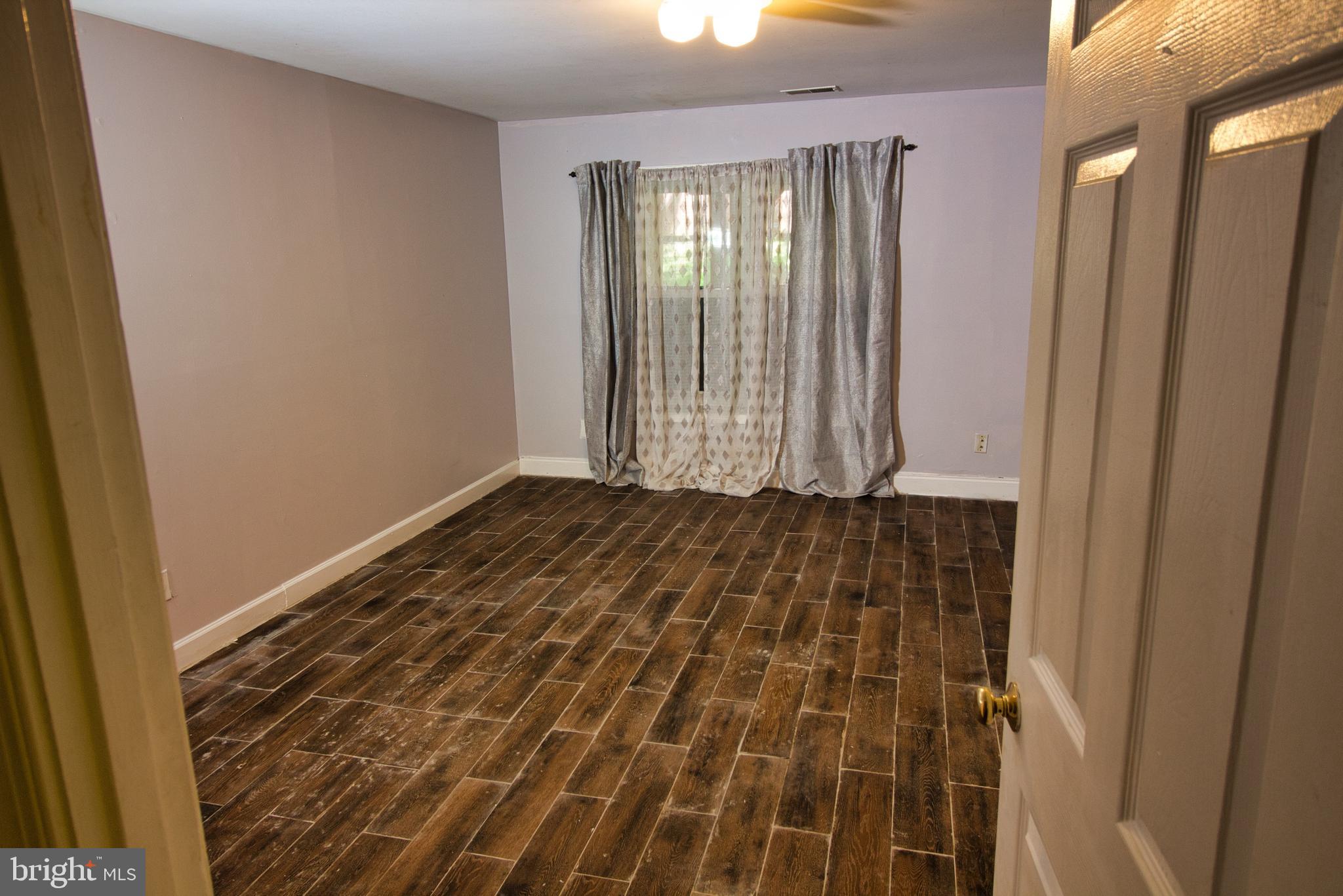 KINGSTOWNE - Residential Lease