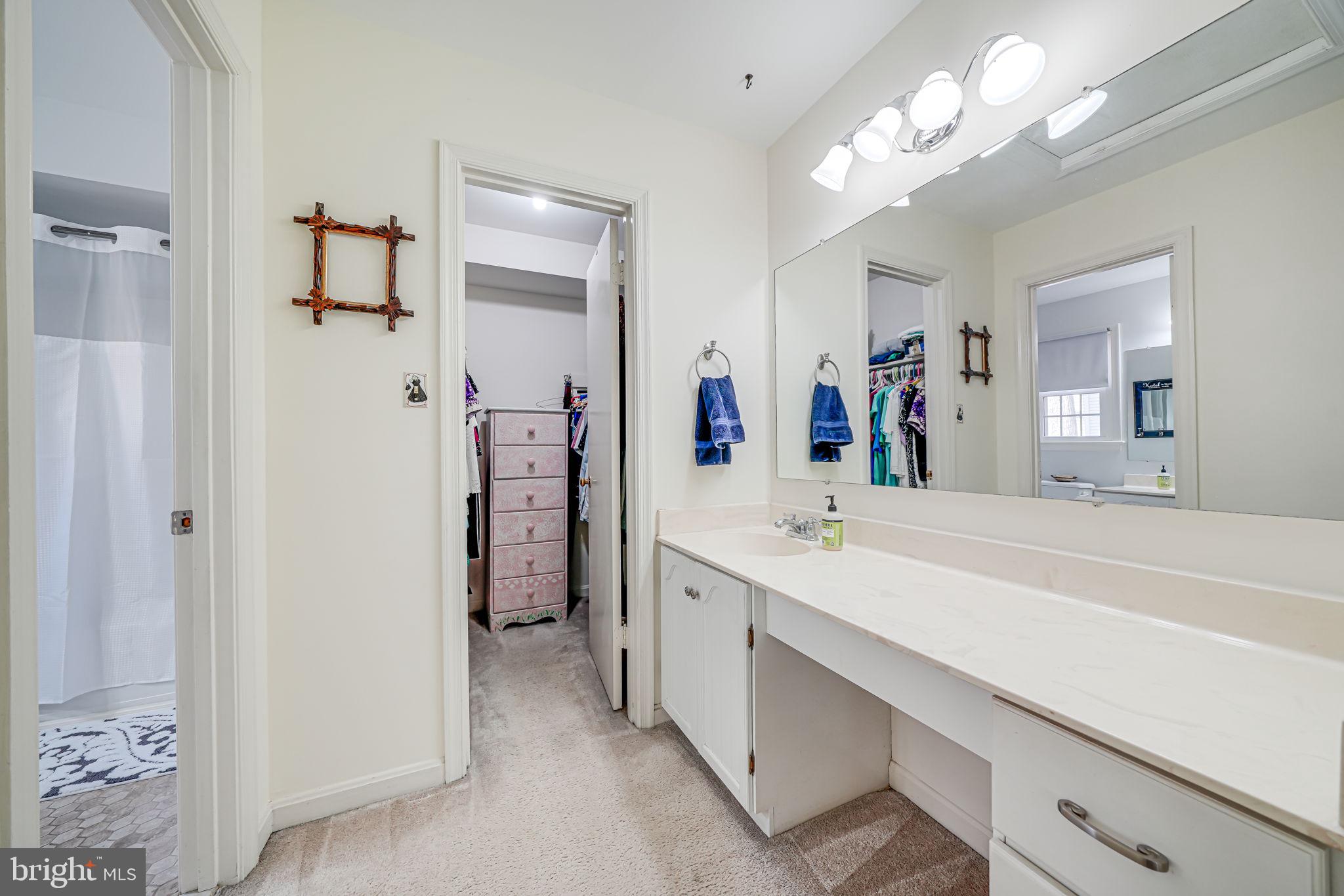 BURKE CENTRE - Residential