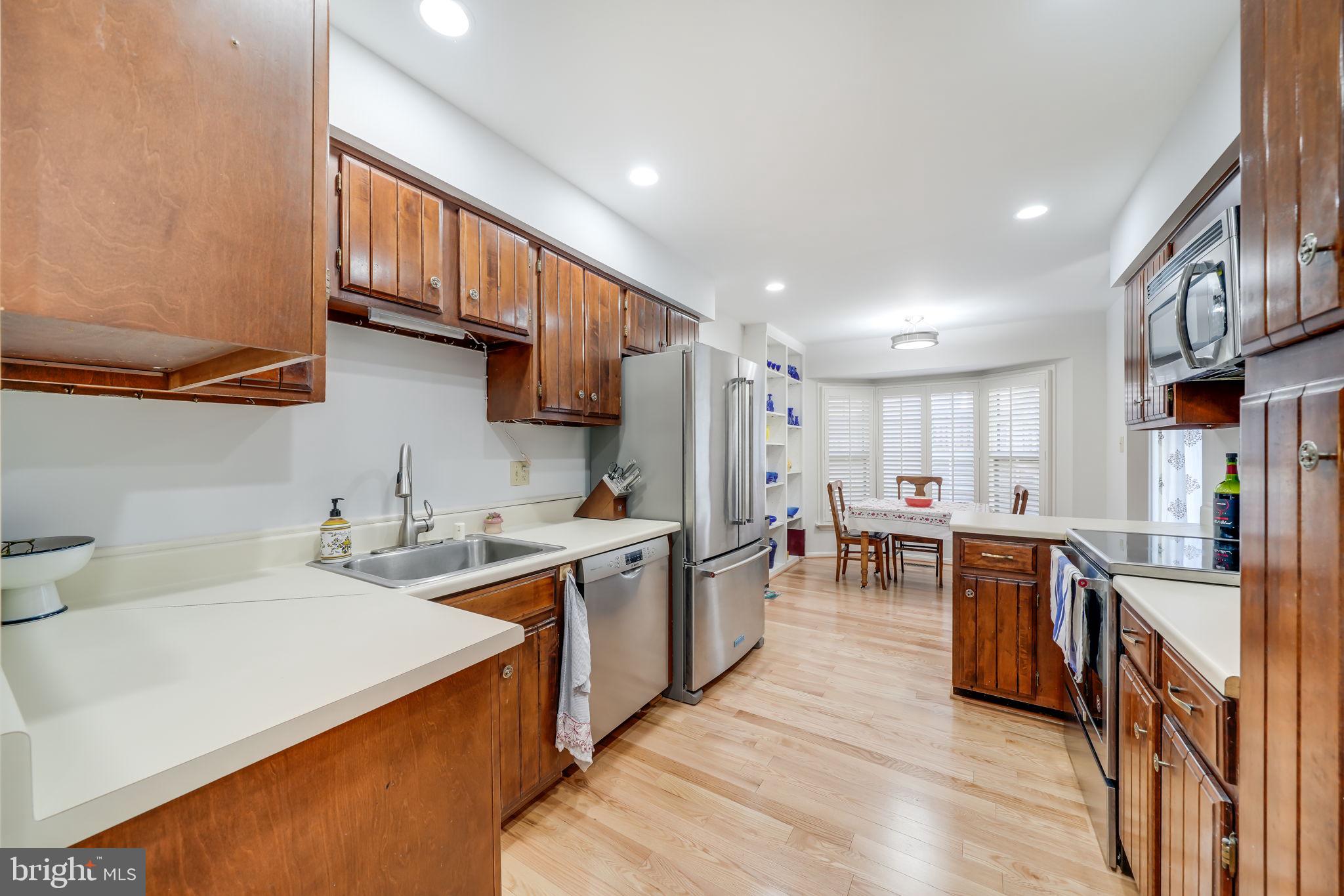 BURKE CENTRE - Residential