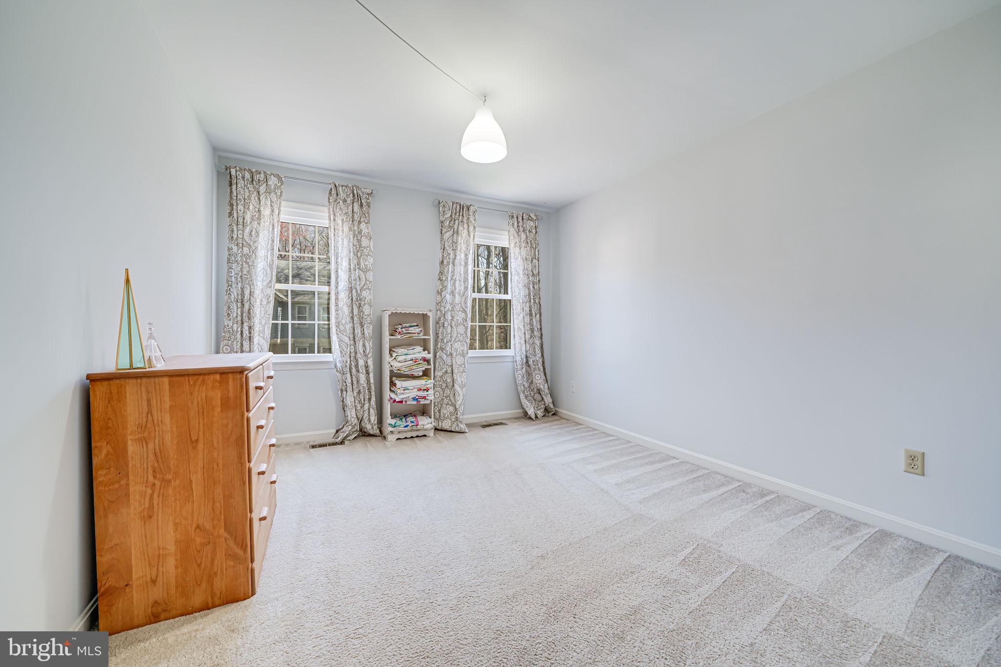 BURKE CENTRE - Residential