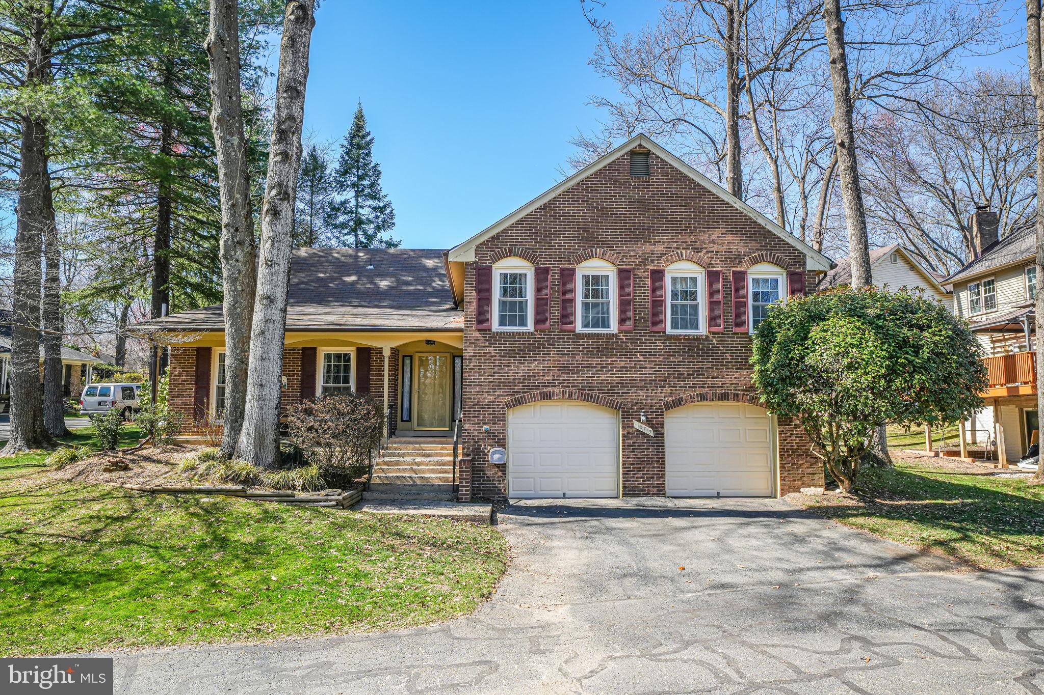 BURKE CENTRE - Residential