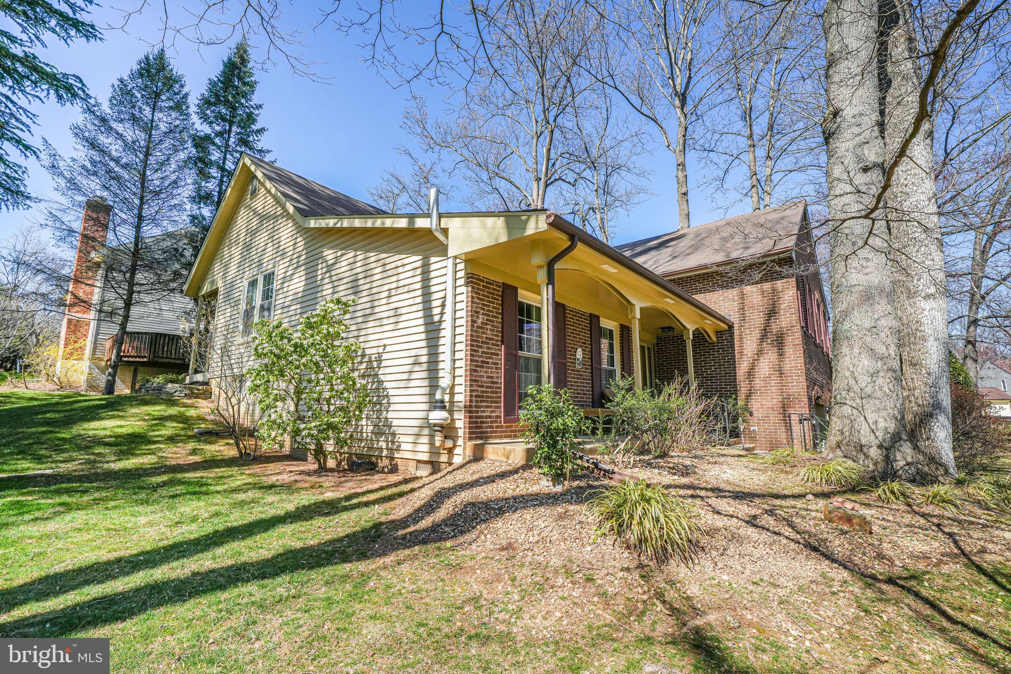 BURKE CENTRE - Residential