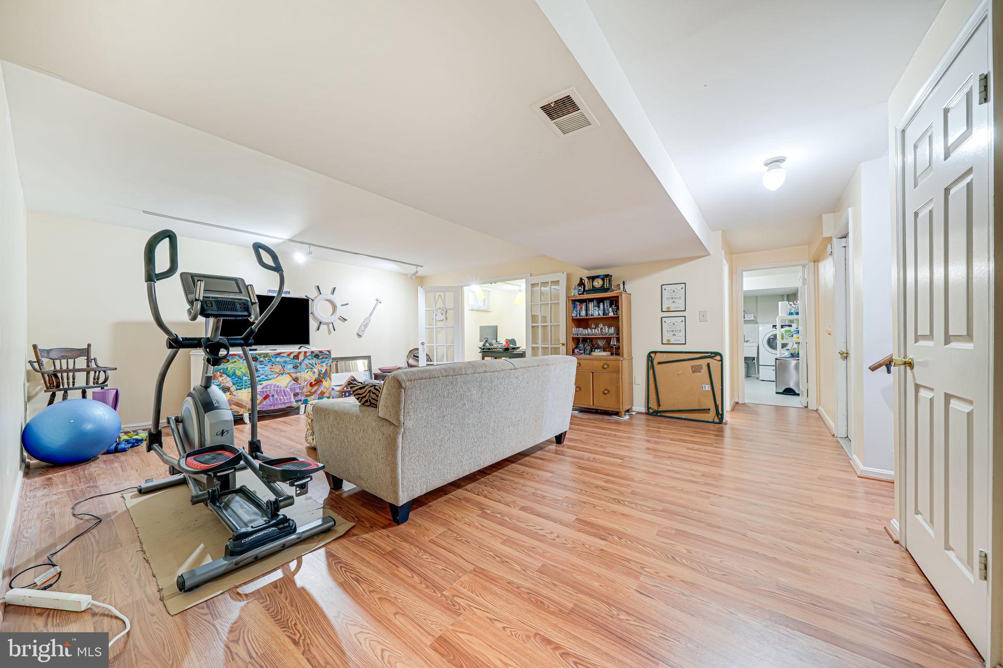 BURKE CENTRE - Residential