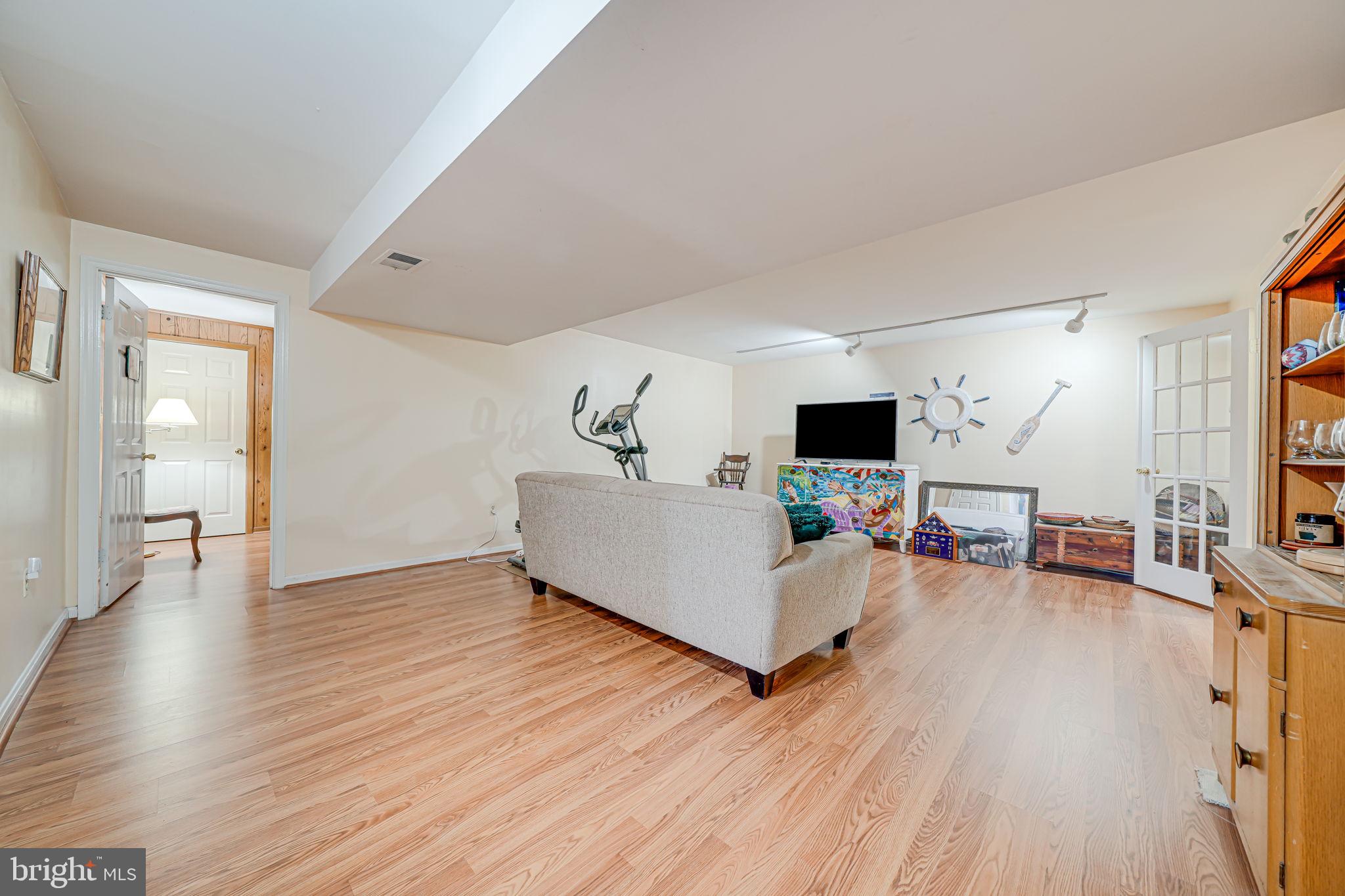 BURKE CENTRE - Residential