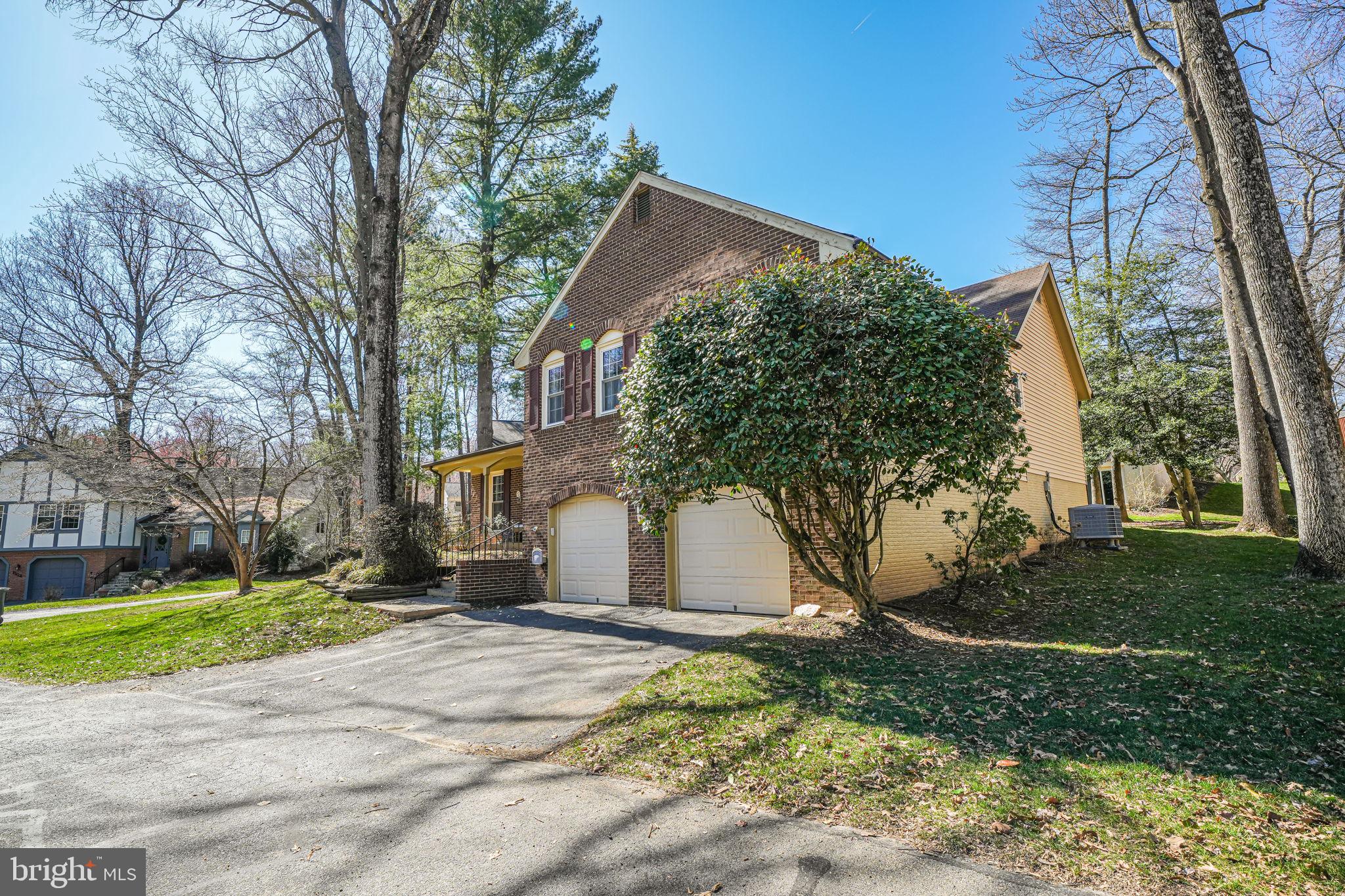 BURKE CENTRE - Residential