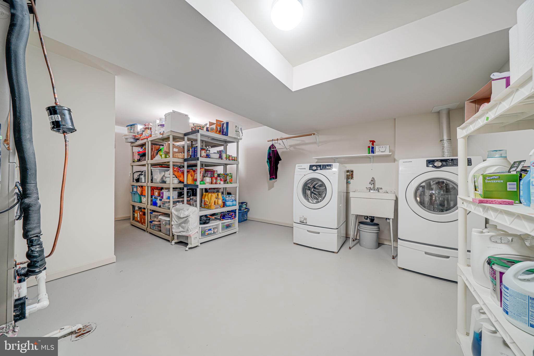 BURKE CENTRE - Residential