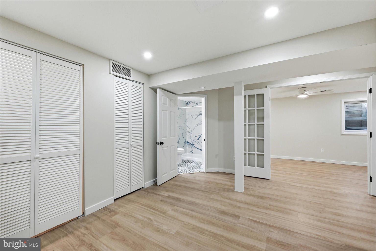 LAKE BRADDOCK - Residential