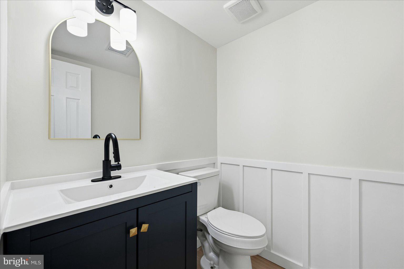 LAKE BRADDOCK - Residential