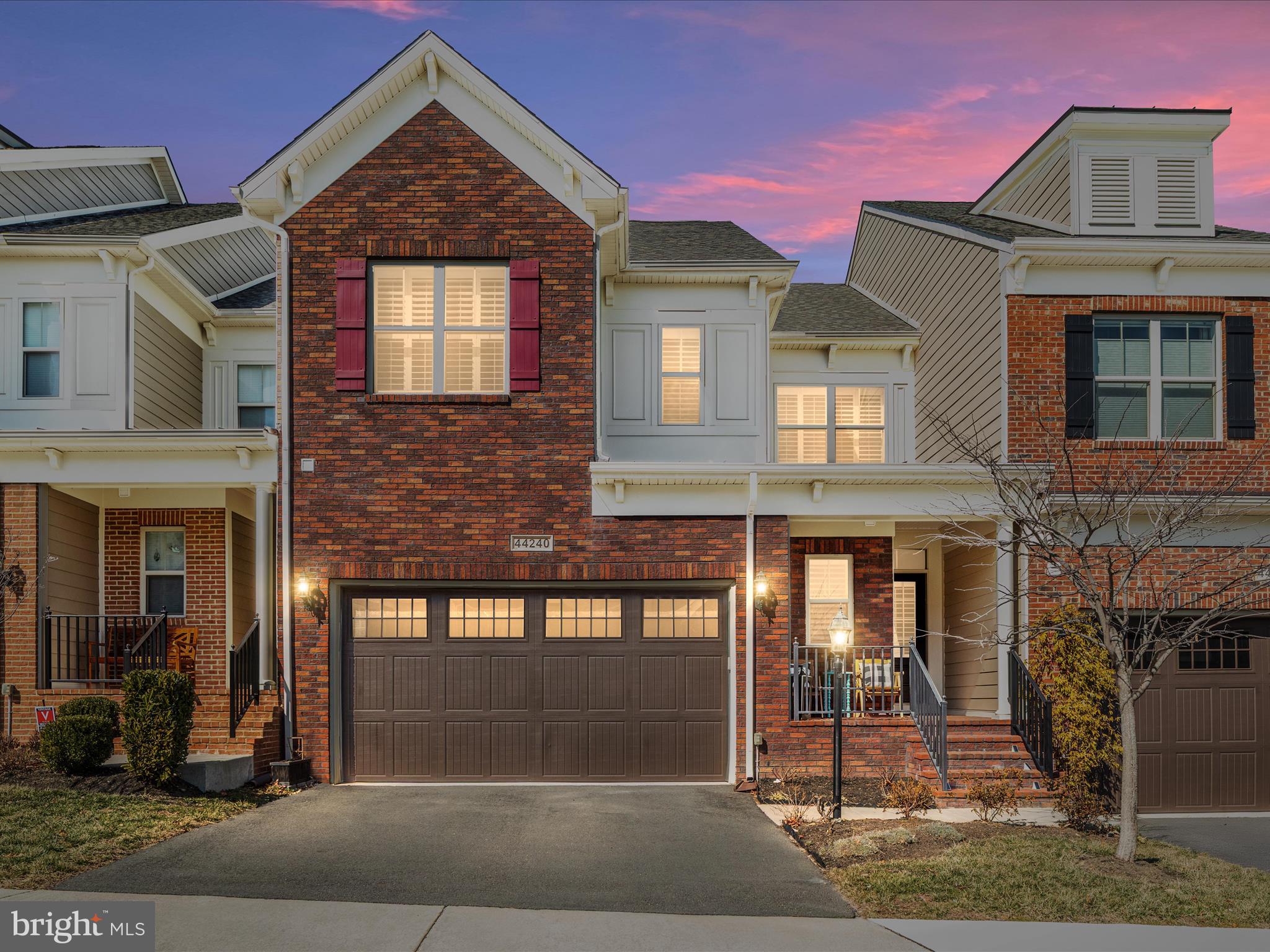 THE VISTAS AT LANSDOWNE - Residential