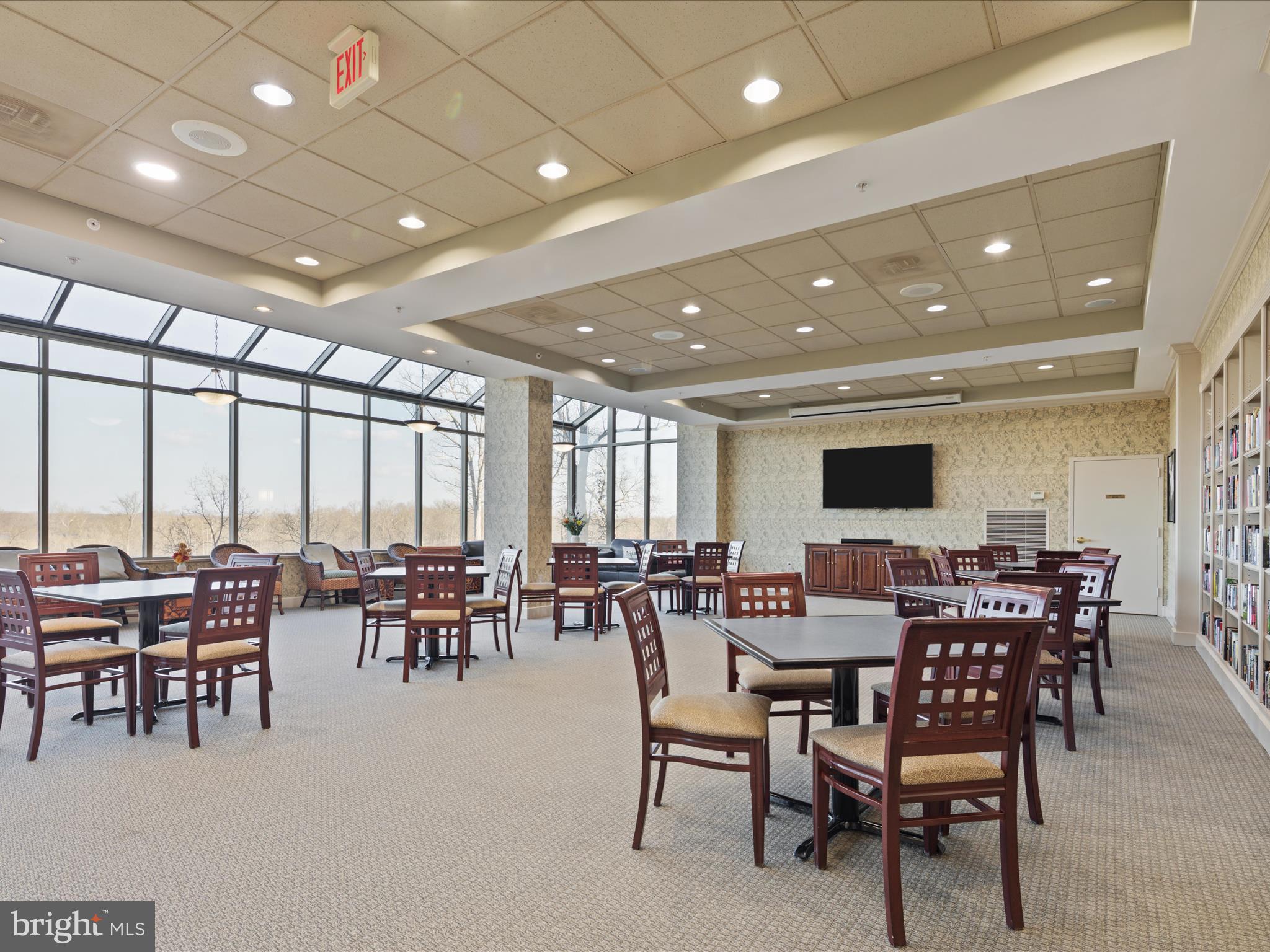 THE VISTAS AT LANSDOWNE - Residential