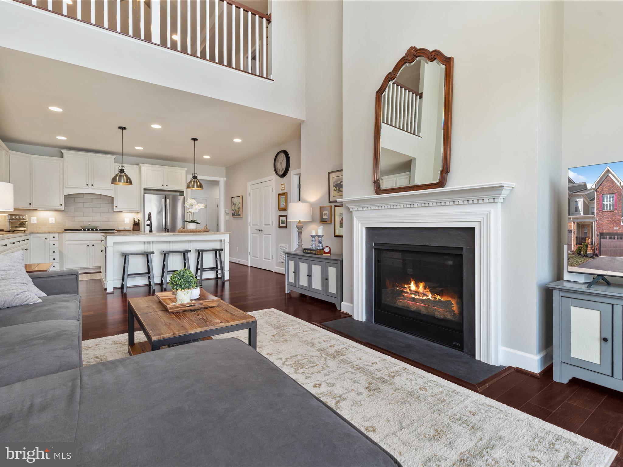 THE VISTAS AT LANSDOWNE - Residential