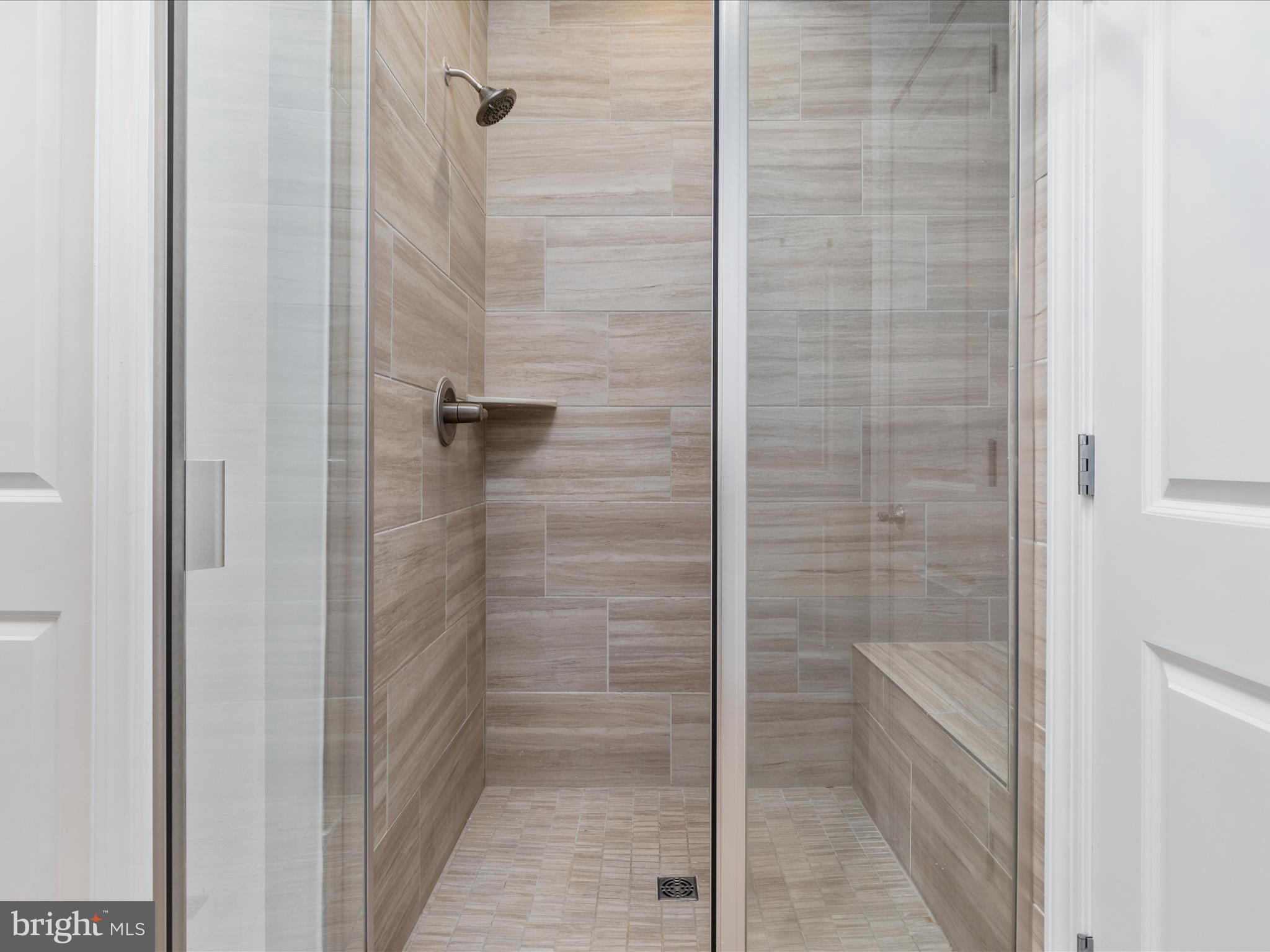 THE VISTAS AT LANSDOWNE - Residential