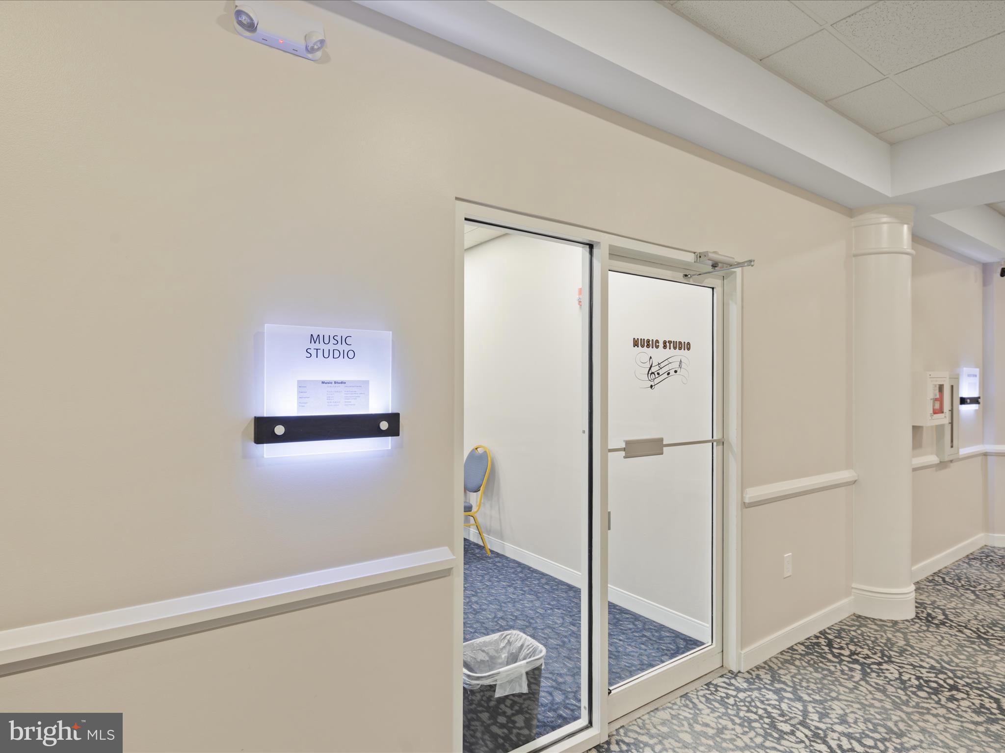 THE VISTAS AT LANSDOWNE - Residential