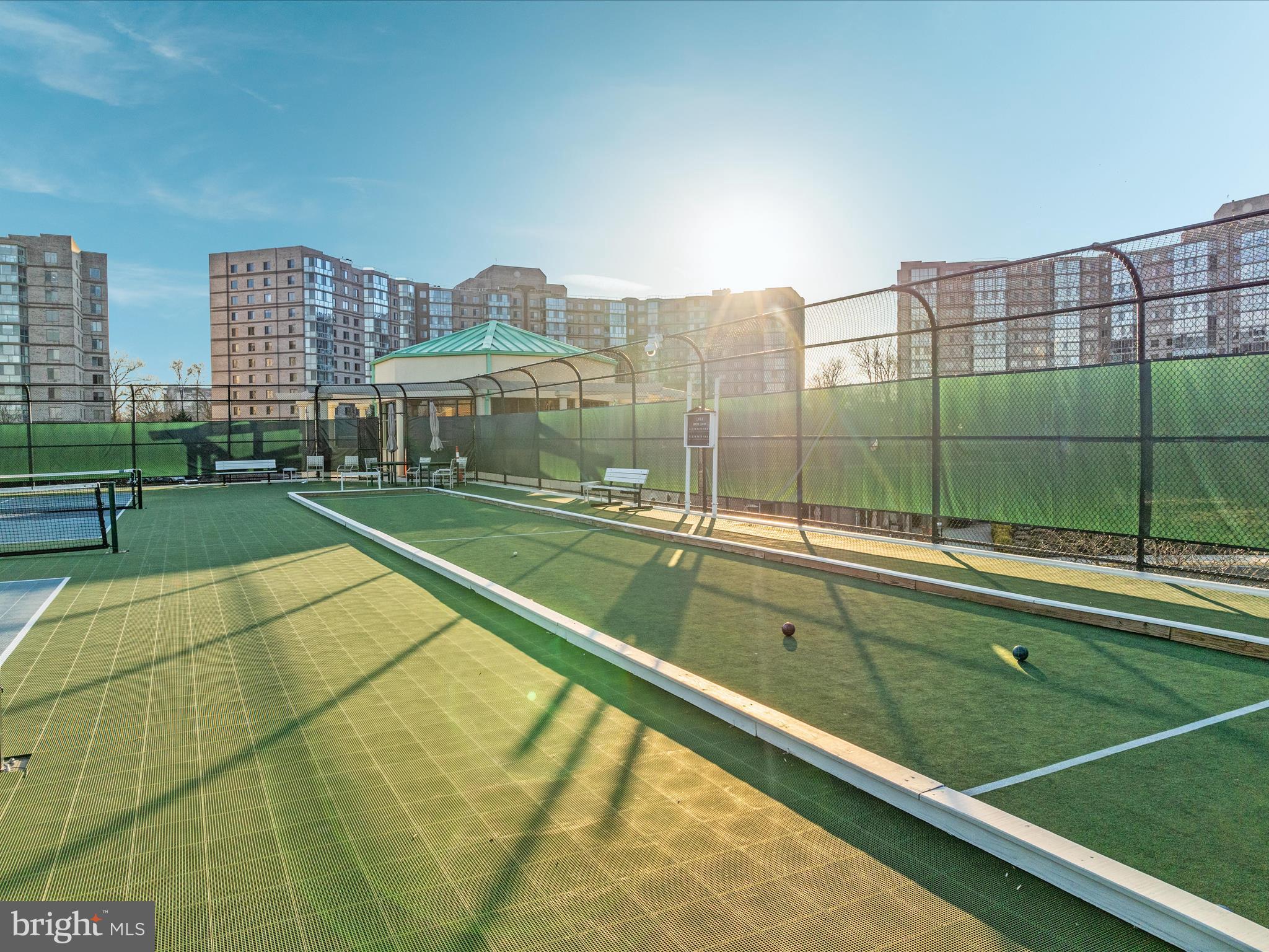 THE VISTAS AT LANSDOWNE - Residential