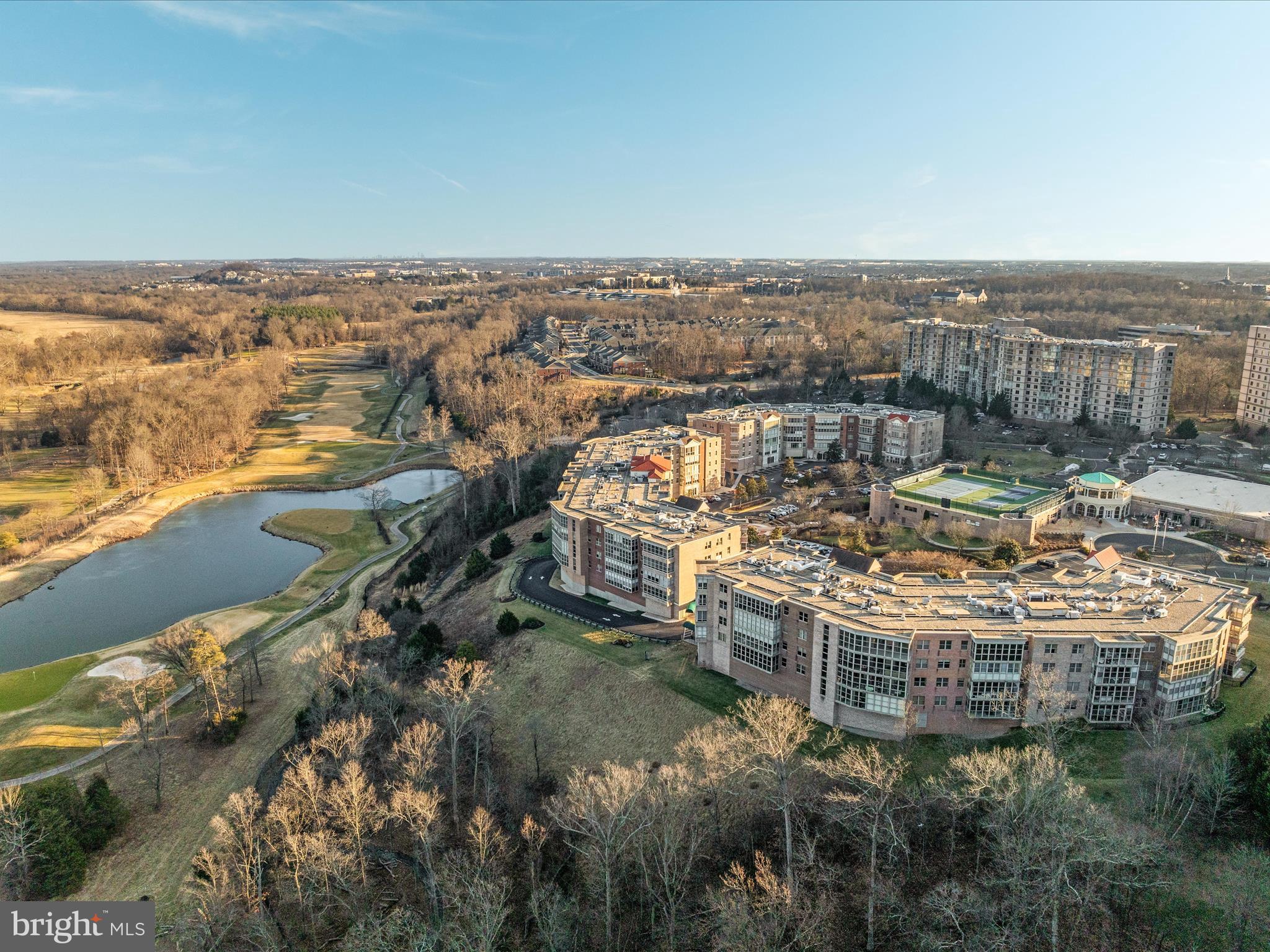 THE VISTAS AT LANSDOWNE - Residential