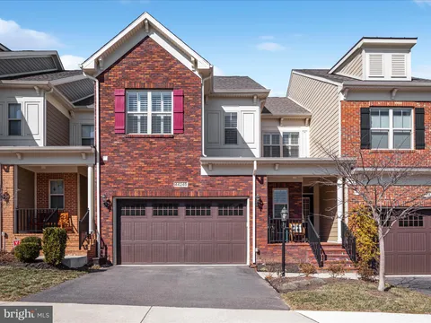 44240 Silverpalm Grove Terrace, Leesburg, VA MLS: VALO2089820