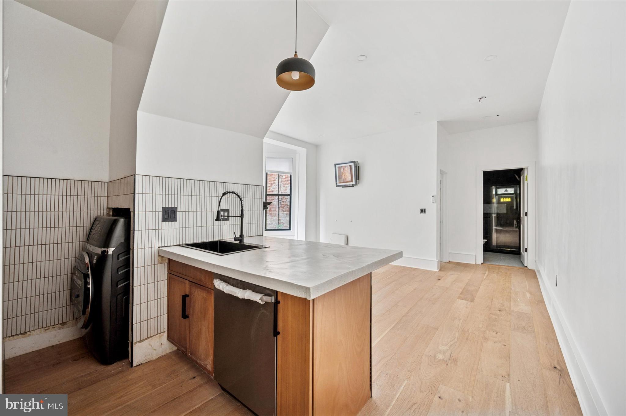 CEDAR PARK - Residential Income