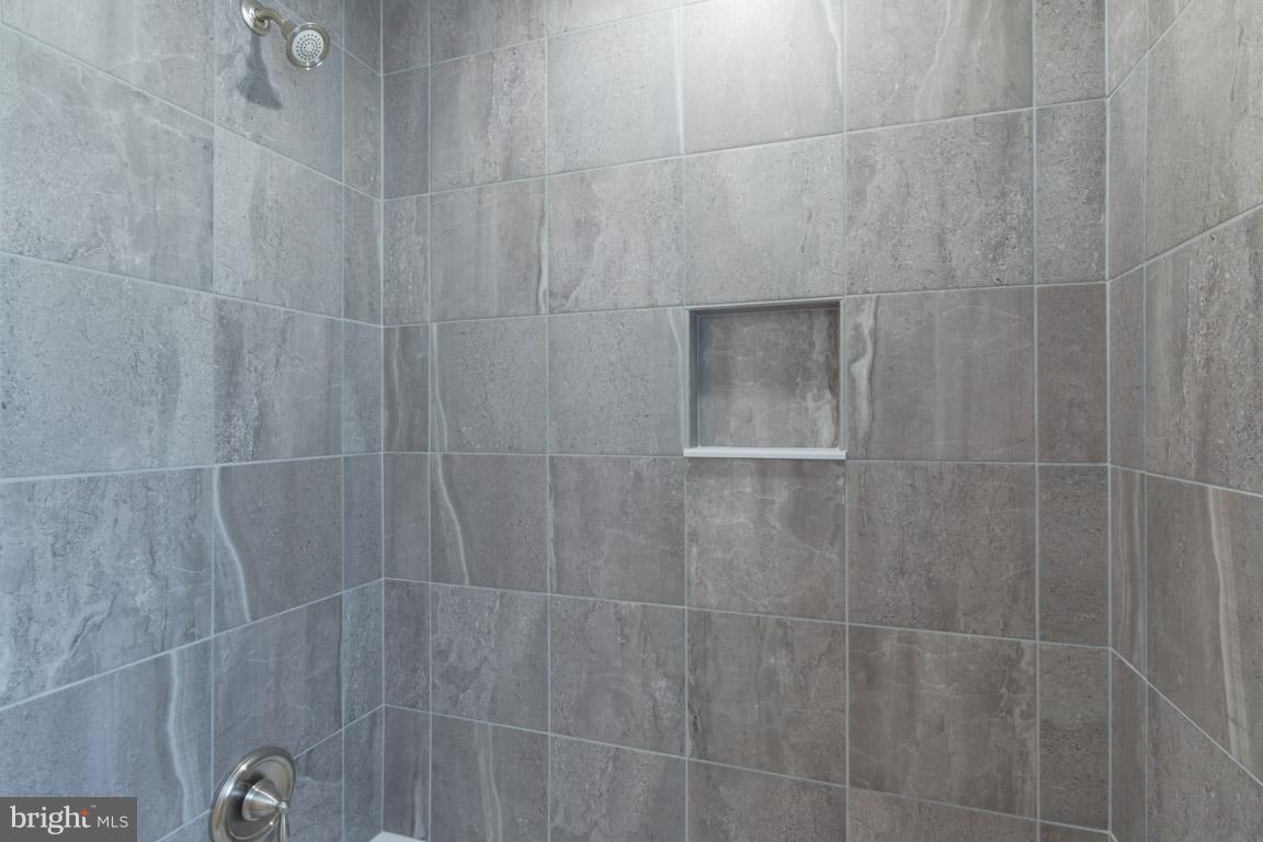 CAPE ST CLAIRE - Residential Lease