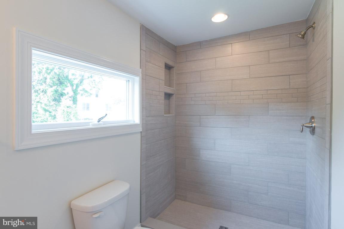 CAPE ST CLAIRE - Residential Lease