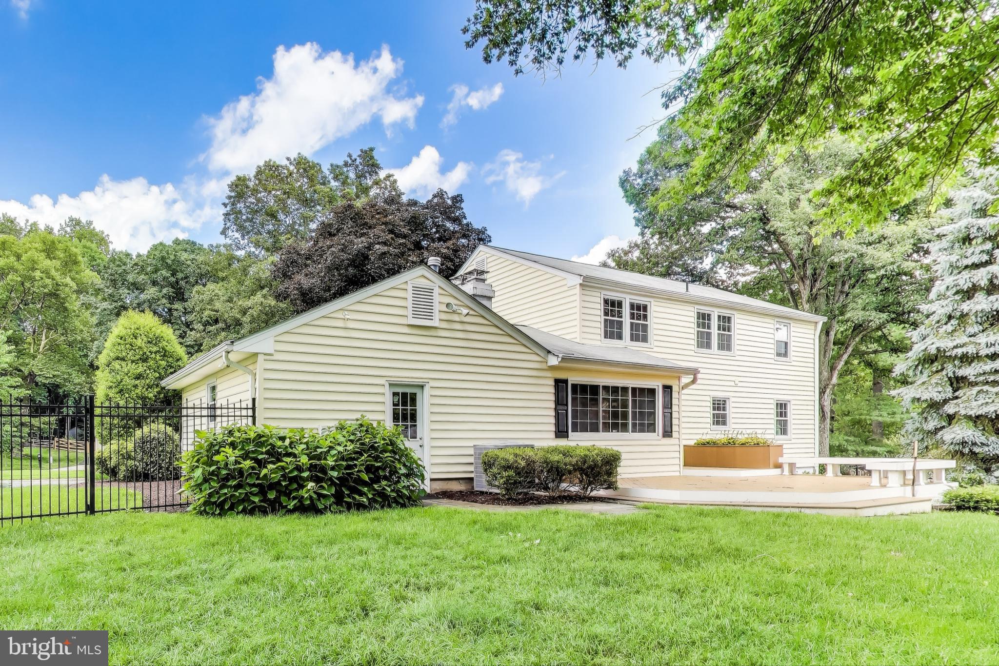 STRATHMORE AT BEL PRE - Residential Lease