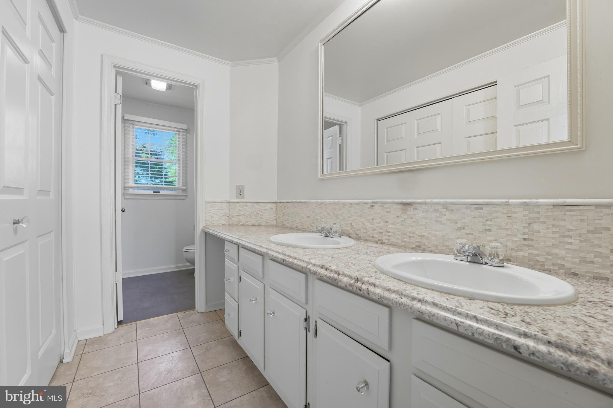 CRESTVIEW ESTATE - Residential