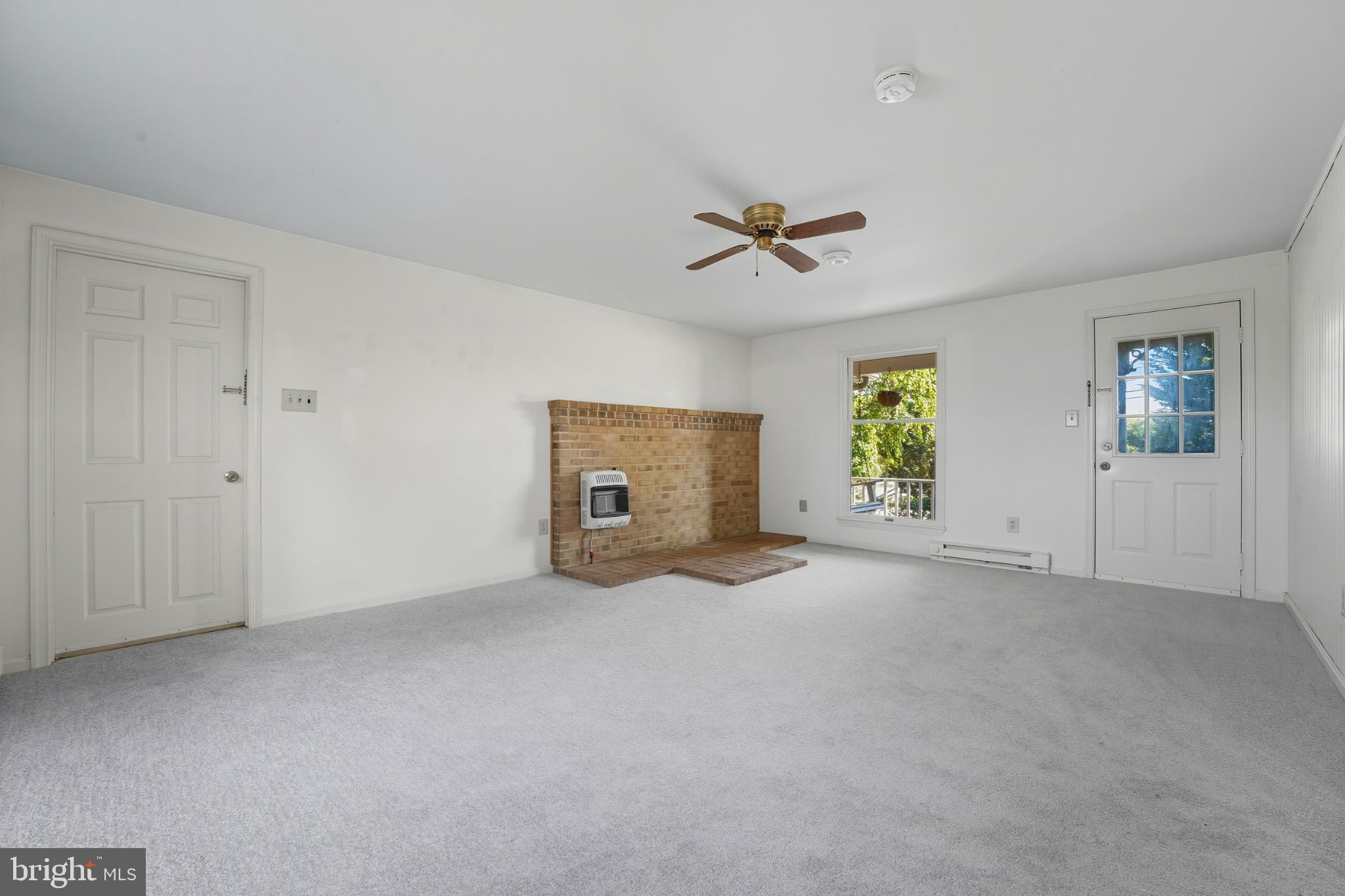 CRESTVIEW ESTATE - Residential