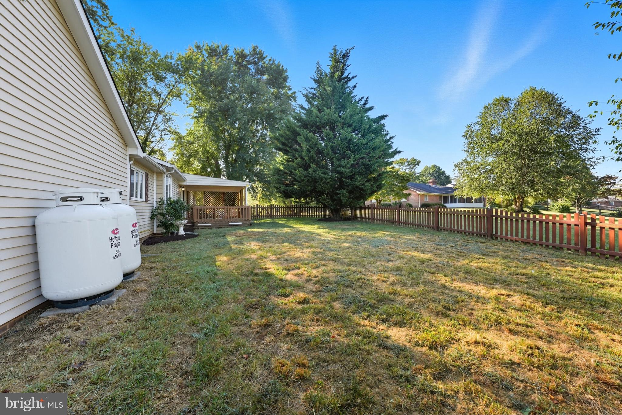 CRESTVIEW ESTATE - Residential