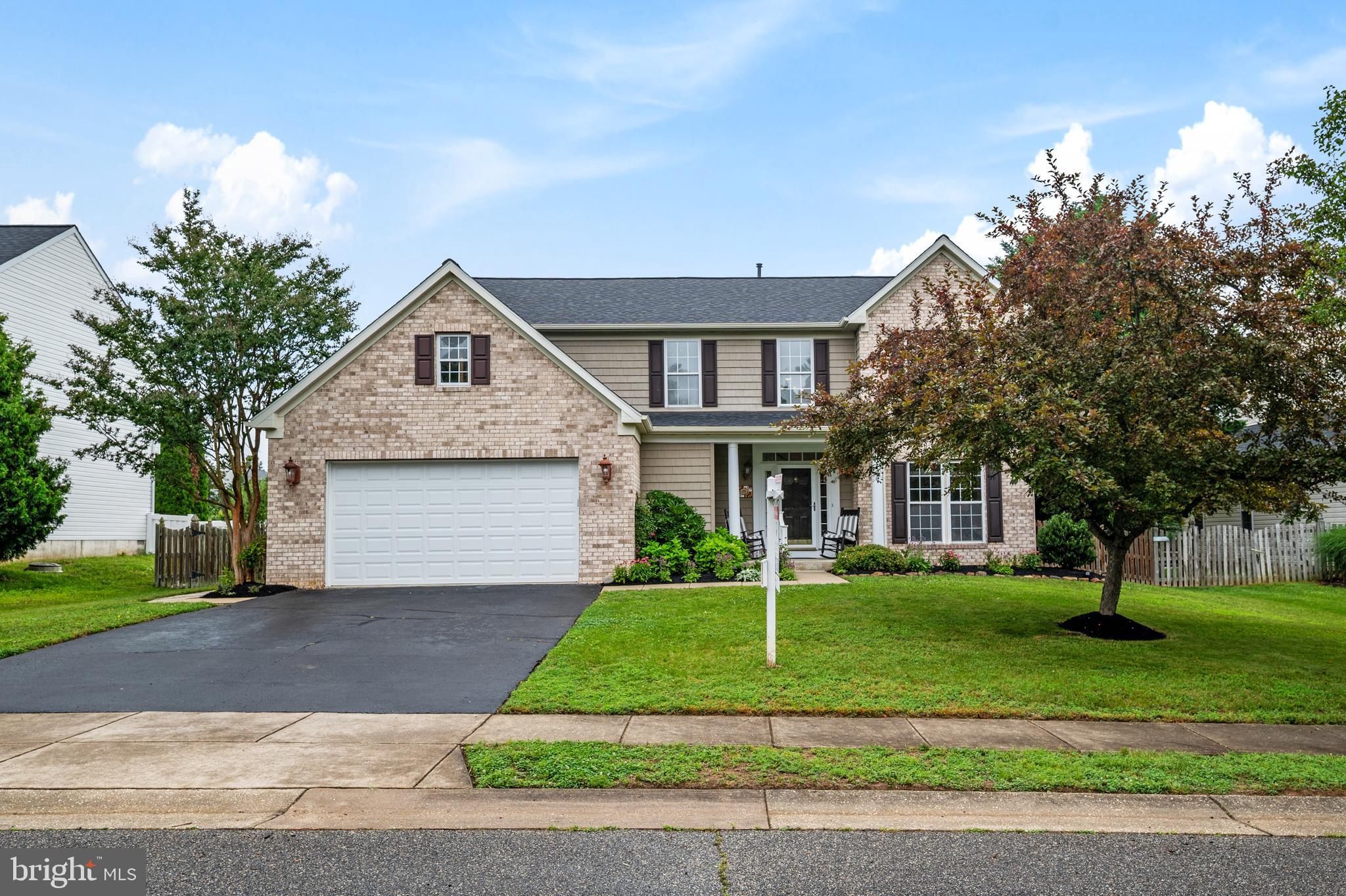 221 LURGAN LANE