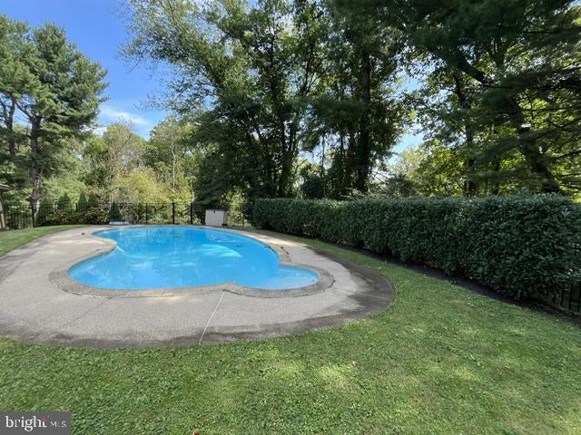558 SPRAGUE ROAD