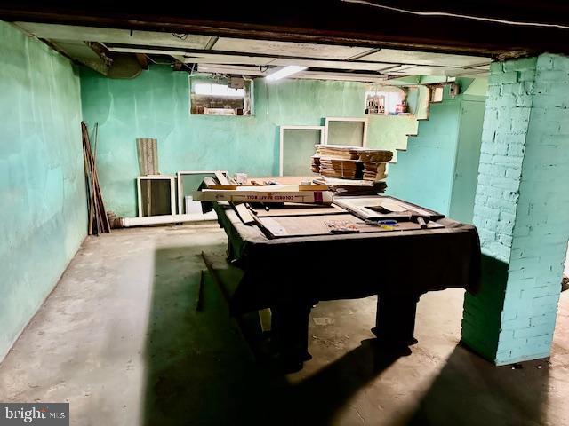 CHELTENHAM VIL - Residential