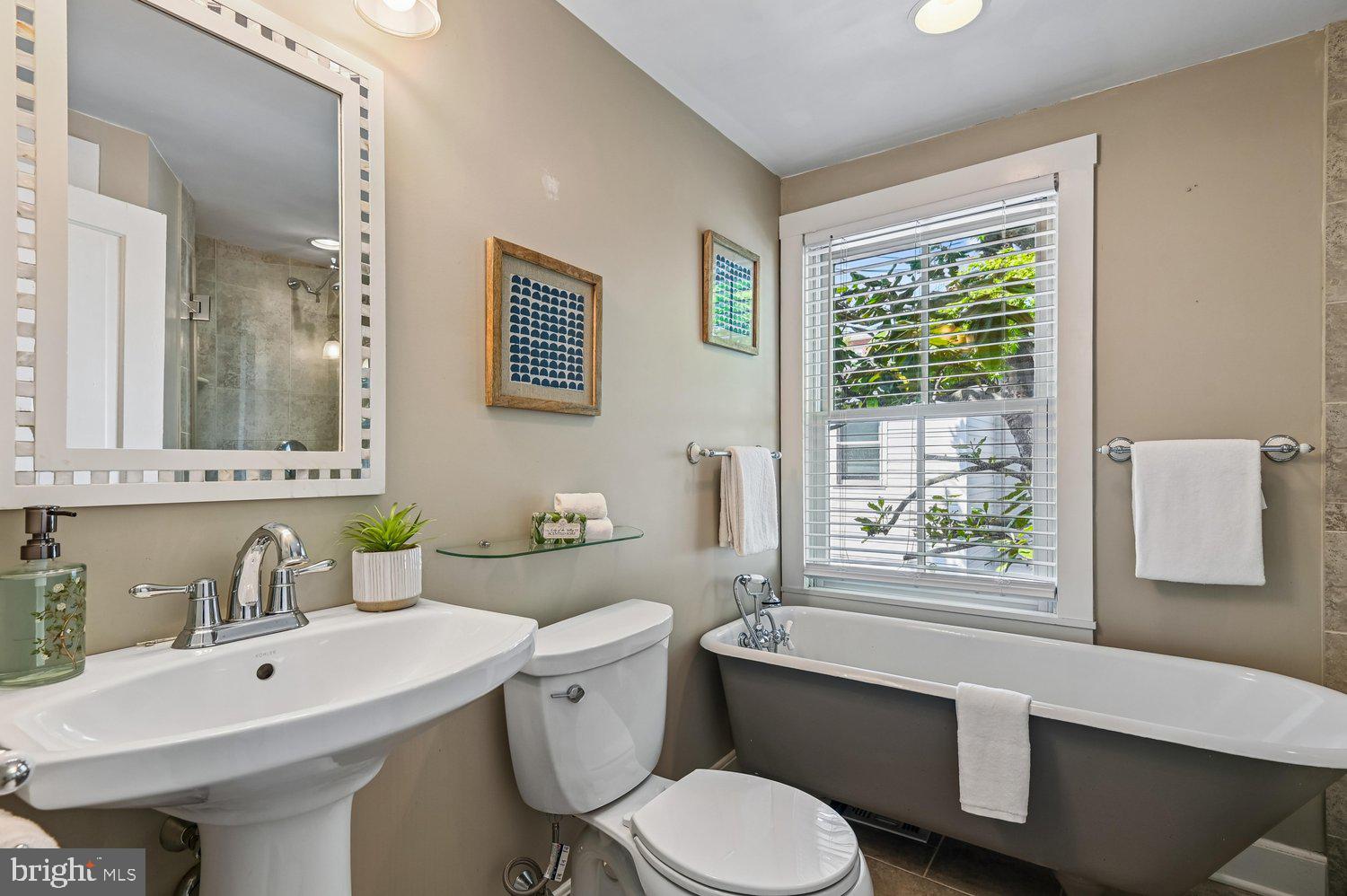 HISTORIC DISTRICT - Residential