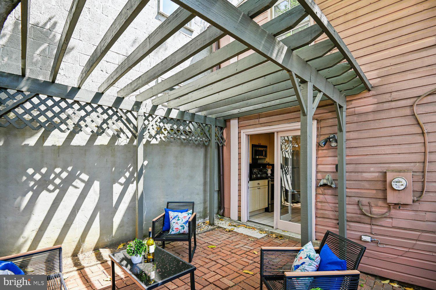 HISTORIC DISTRICT - Residential