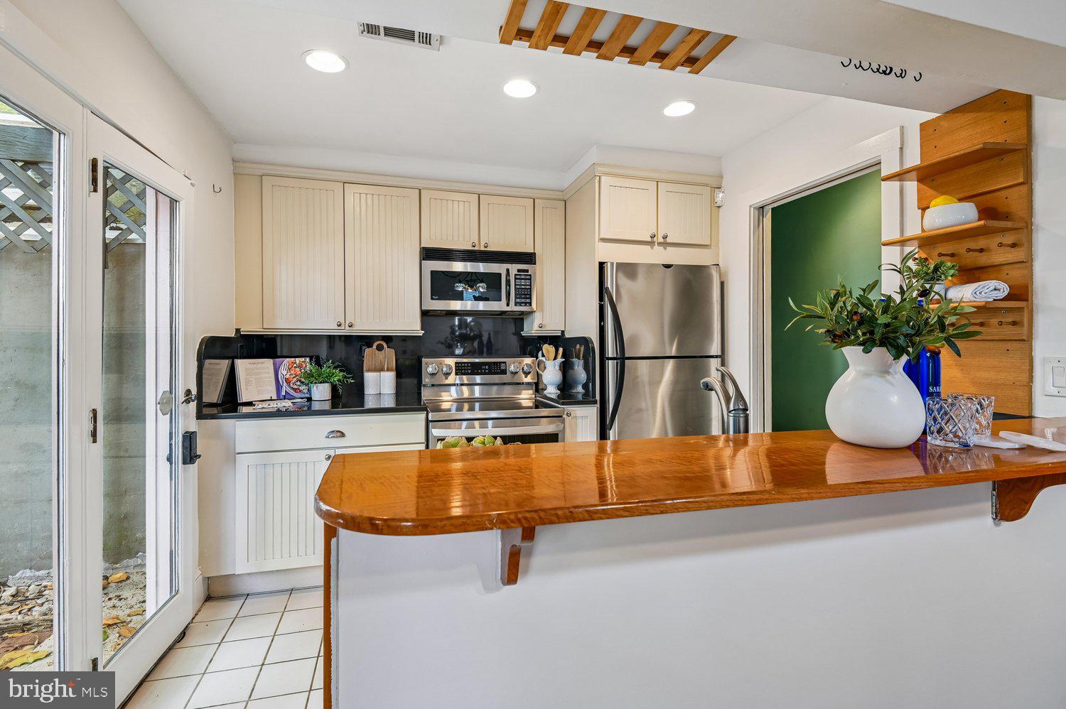 HISTORIC DISTRICT - Residential