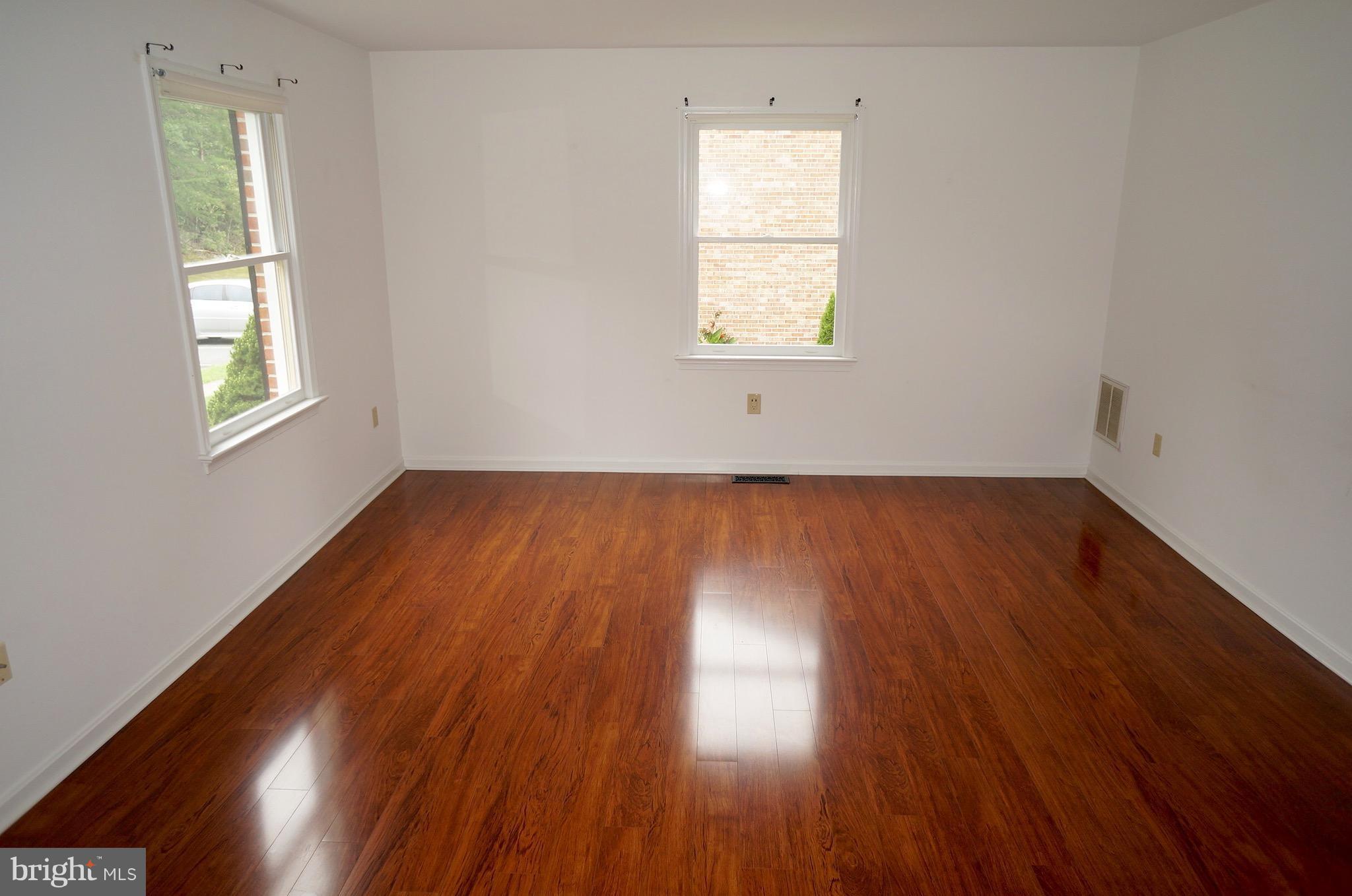 SPRING VALLEY - Residential