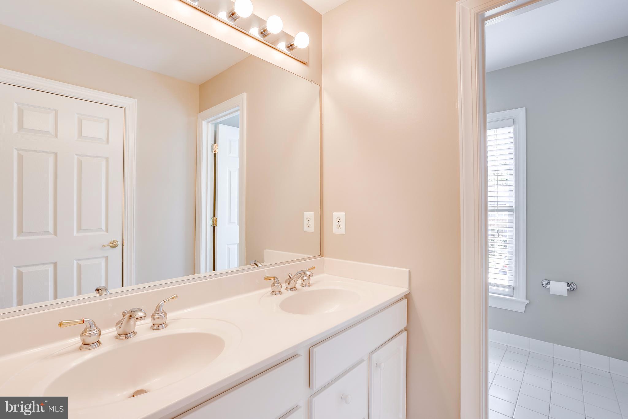 GROVEMONT - Residential Lease