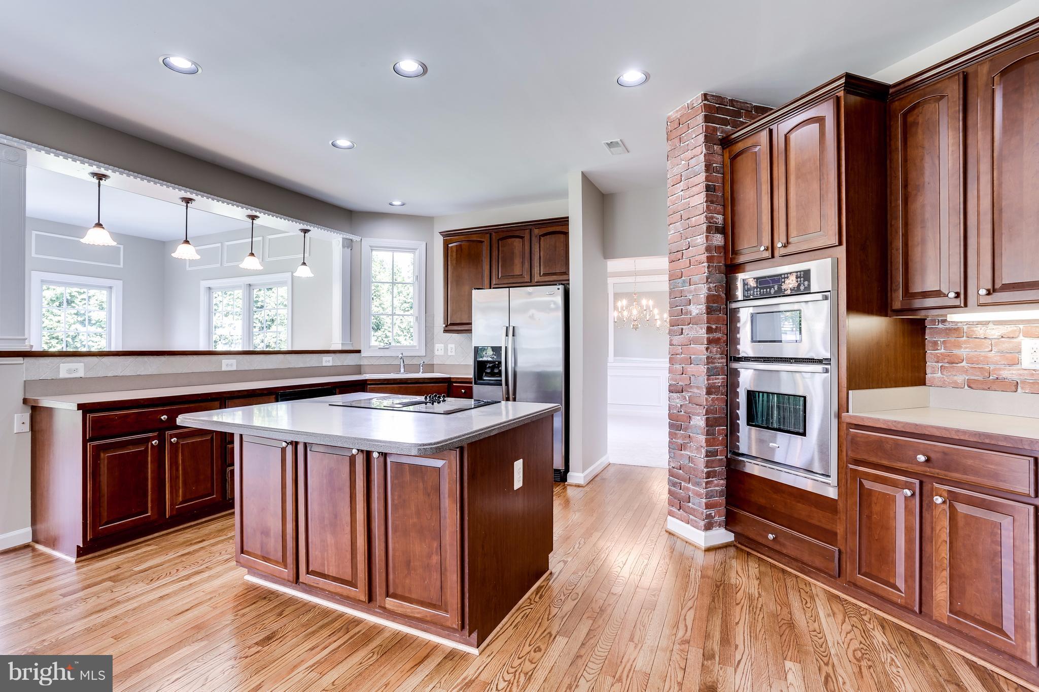 GROVEMONT - Residential Lease